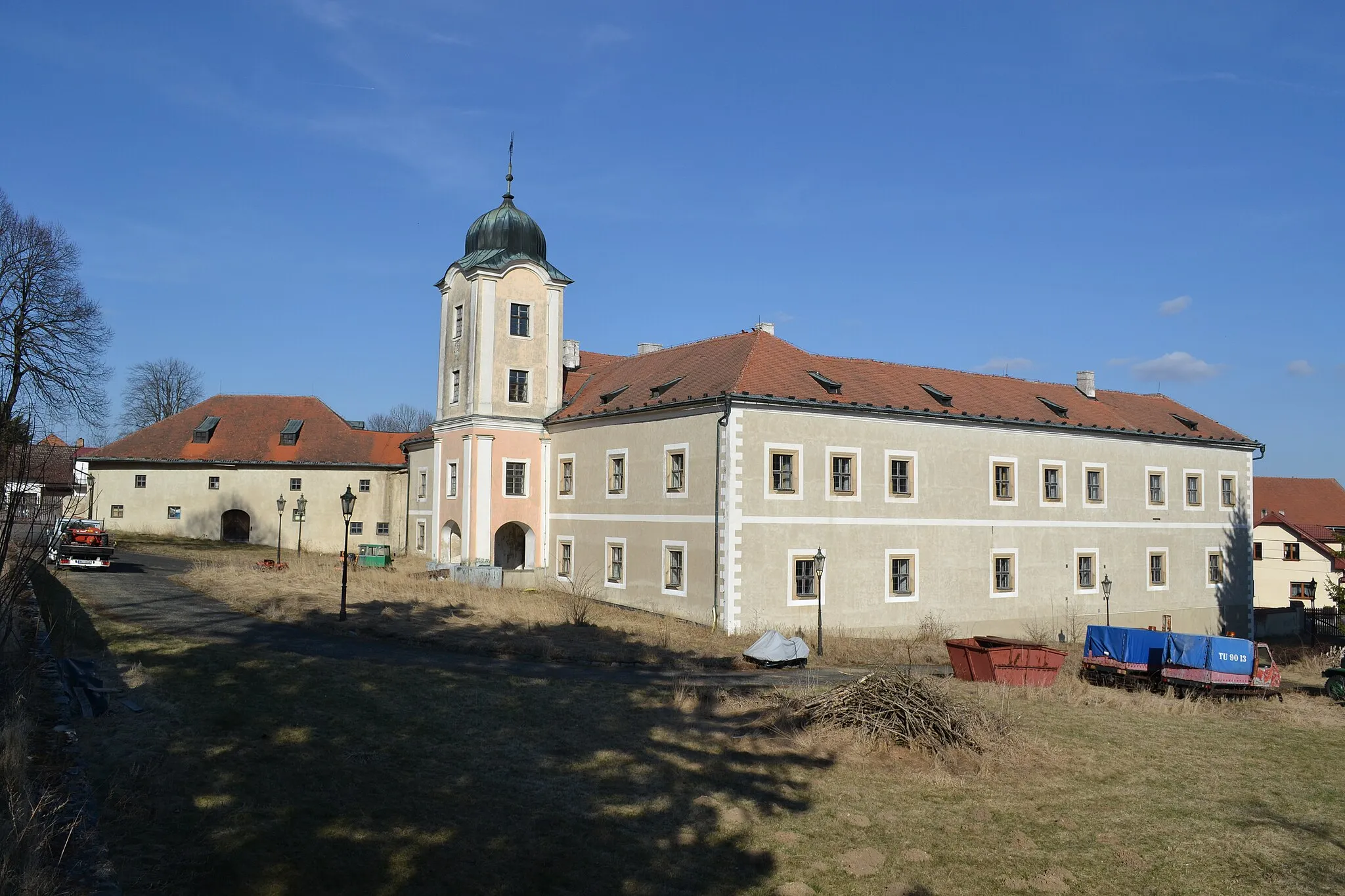 Photo showing: Rudolec - zámek, pohled od JZ