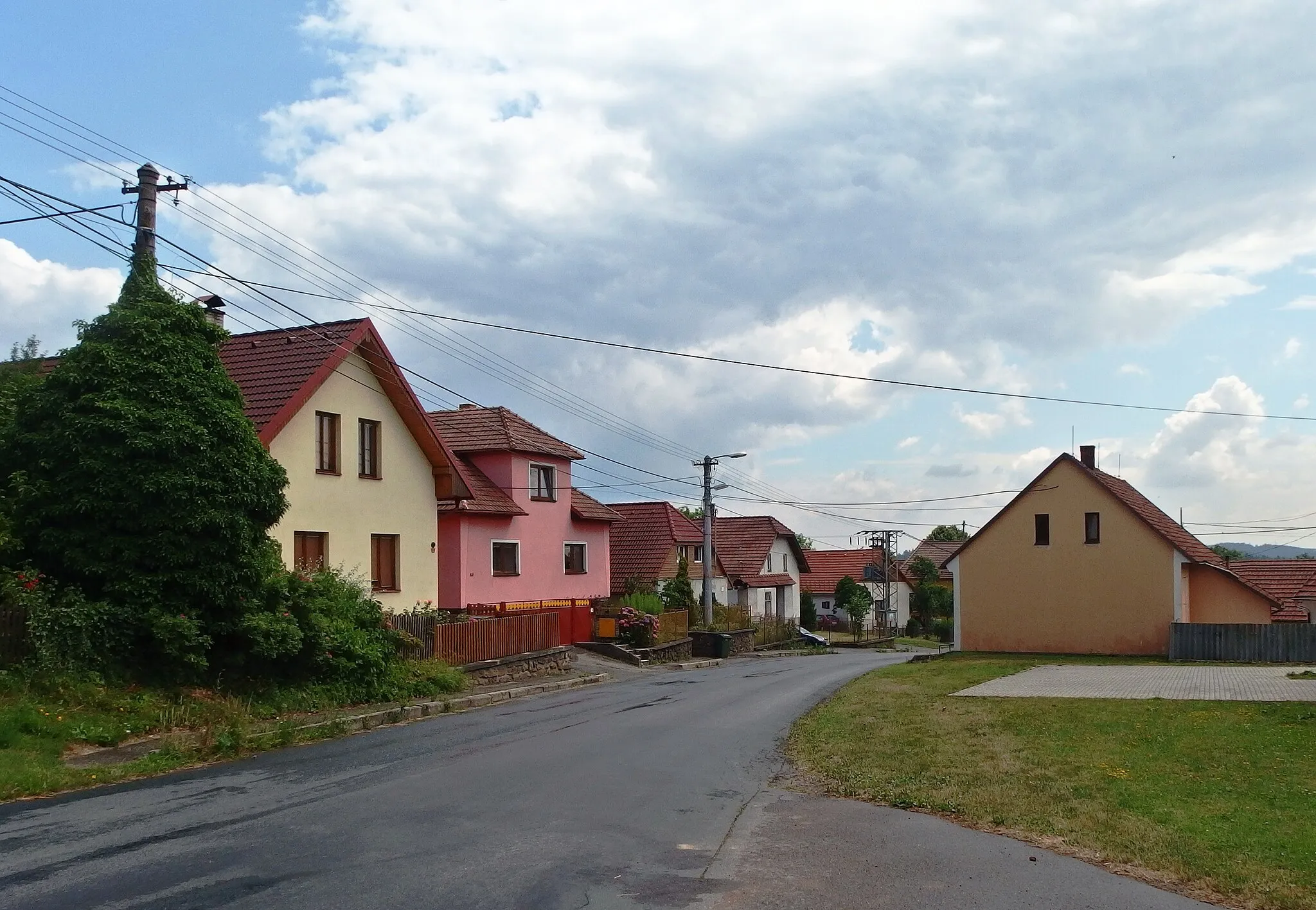 Photo showing: Rožná, Žďár nad Sázavou District, Czechia, part Zlatkov.