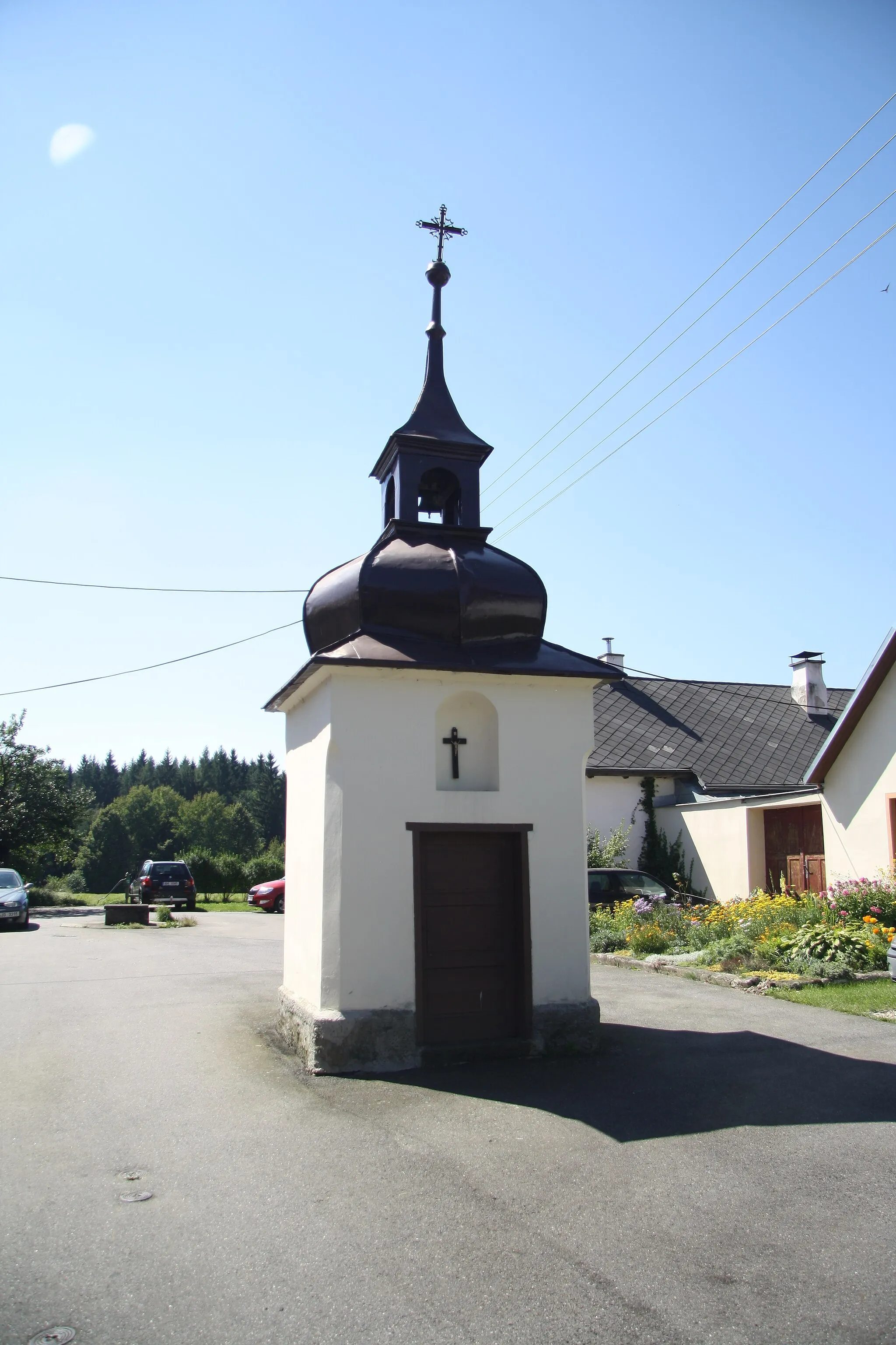 Photo showing: Chapel in Laštovičky, Rousměrov, Žďár nad Sázavou District.