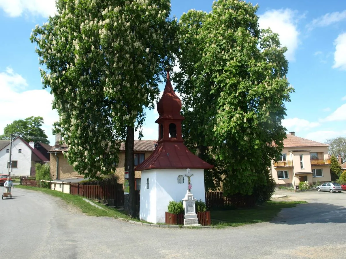 Photo showing: Chapel in Radňoves in Žďár nad Sázavou District – entry no. 34259.