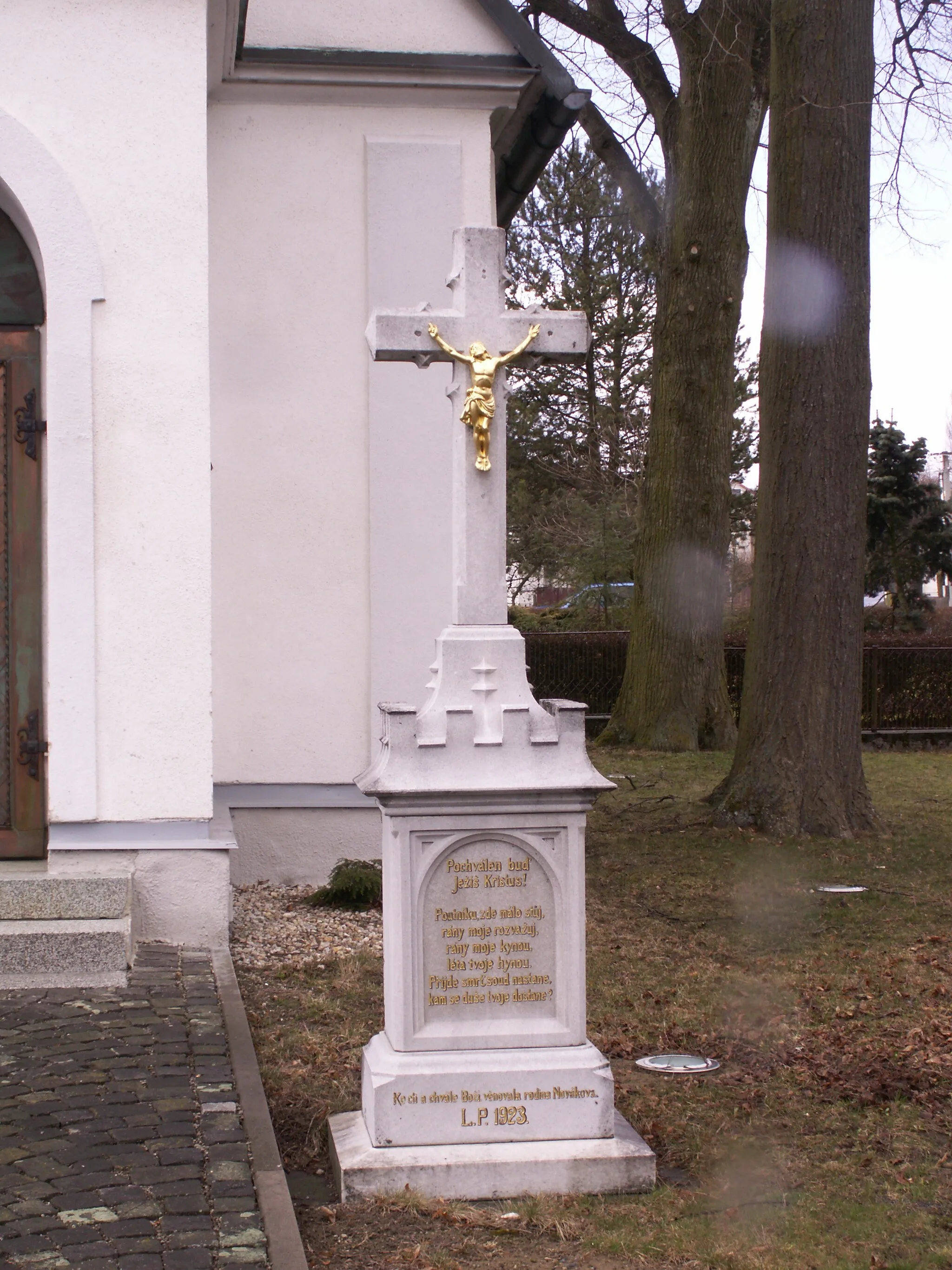 Photo showing: kříž u kaple sv. Prokopa, Pikárec, okres Žďár nad Sázavou