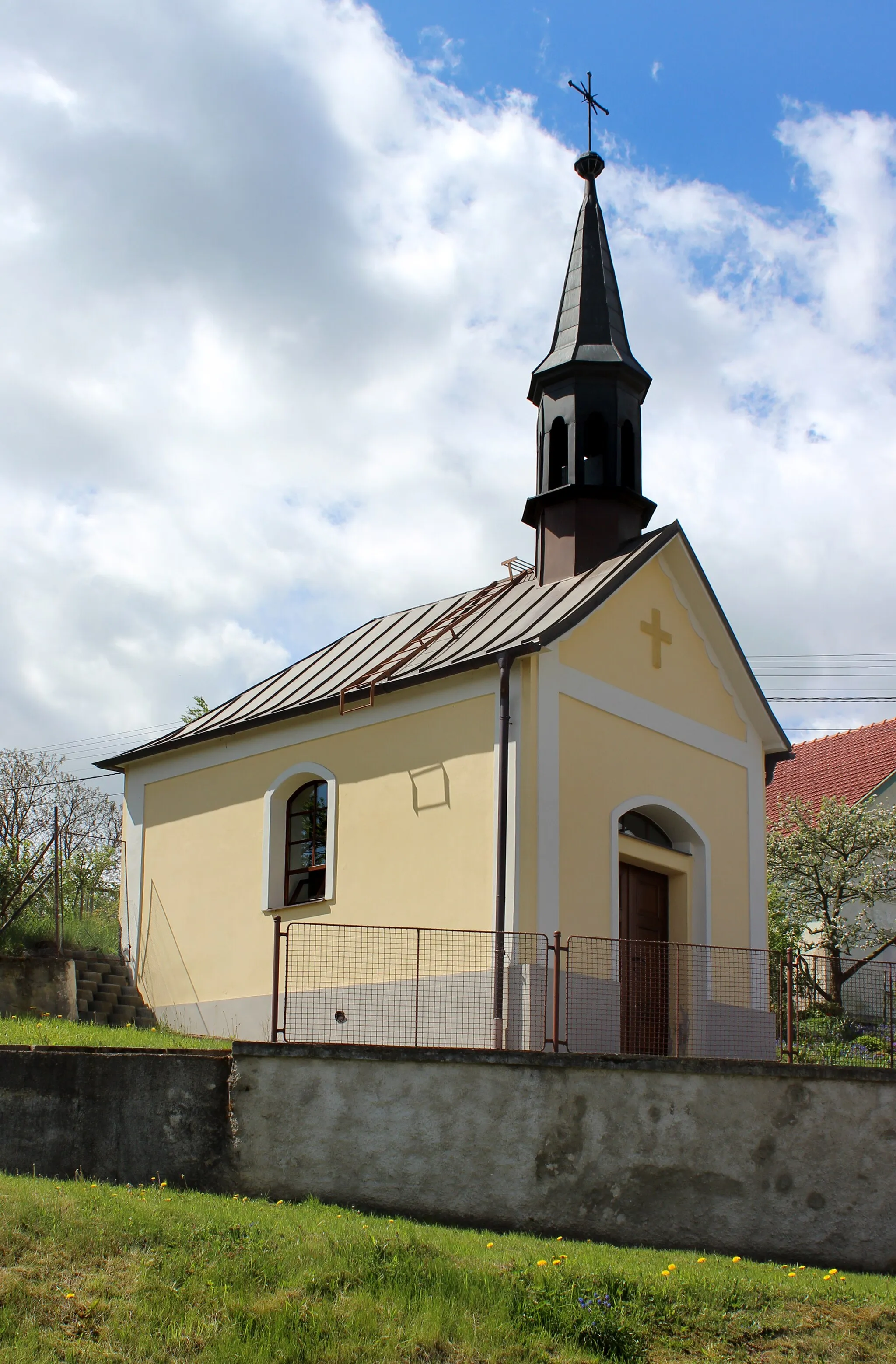 Photo showing: Chappel in Buková, part of Nížkov, Czech Republic