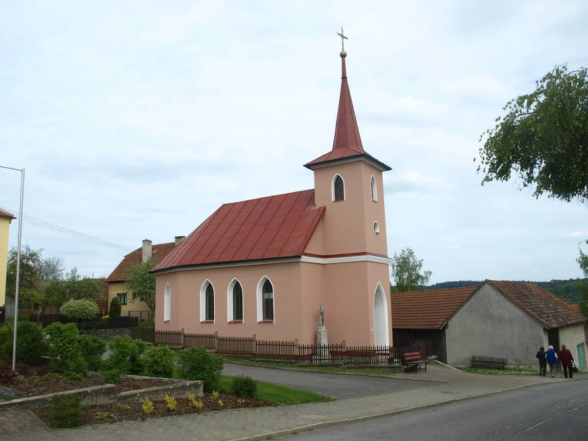 Photo showing: Chapel in Krásněves in Žďár nad Sázavou District – entry no. 34301.
