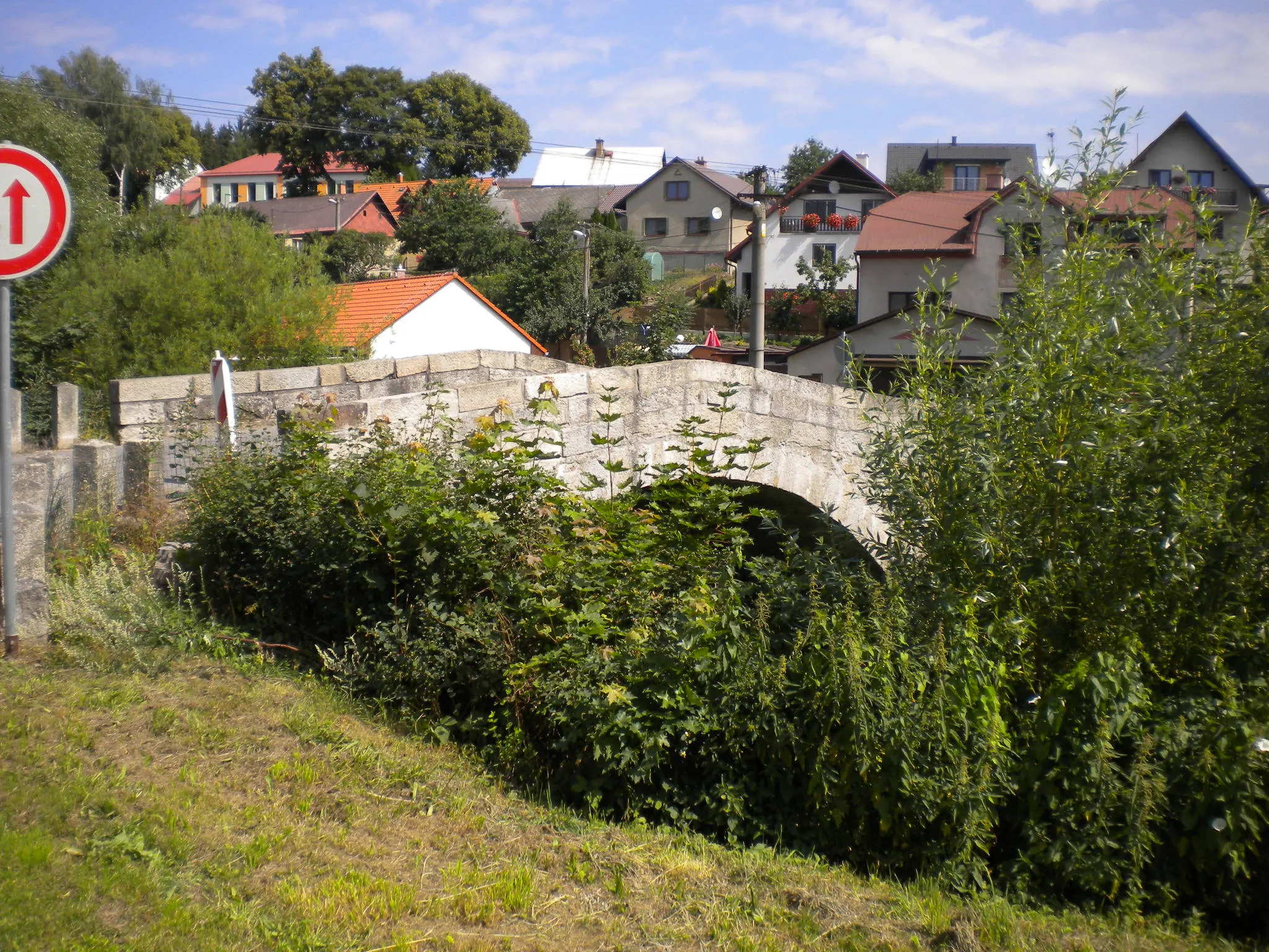 Photo showing: Kamenný most v Hamrech nad Sázavou