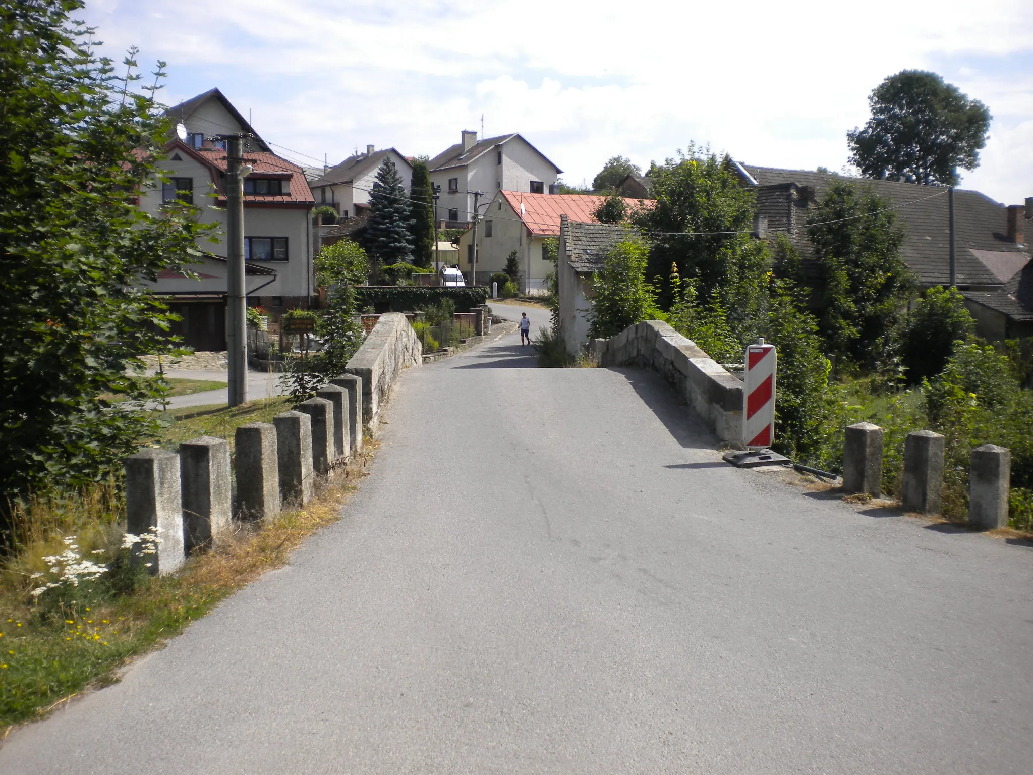 Photo showing: Kamenný most v Hamrech nad Sázavou