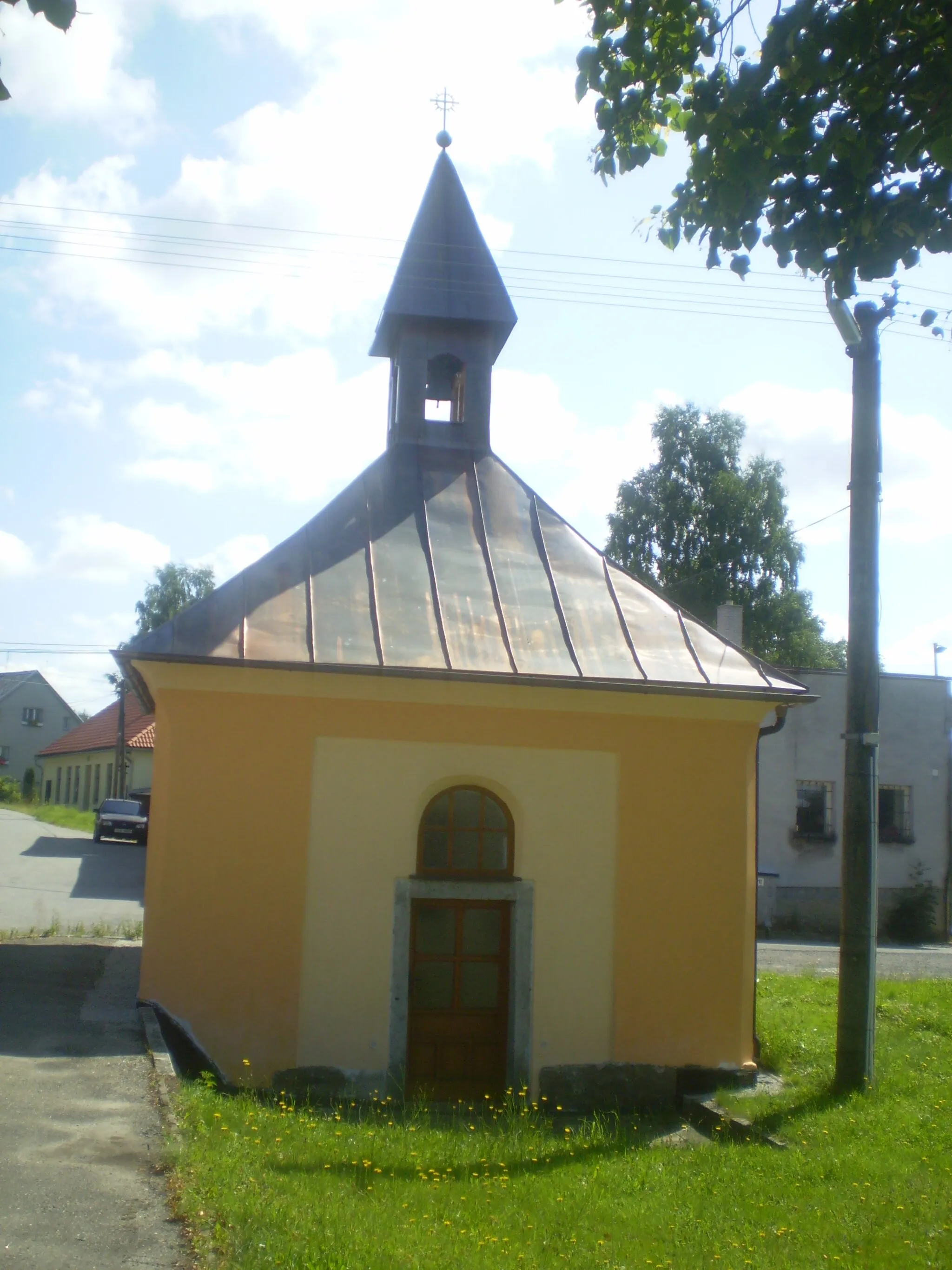 Photo showing: kaplička v Ústí na návsi
