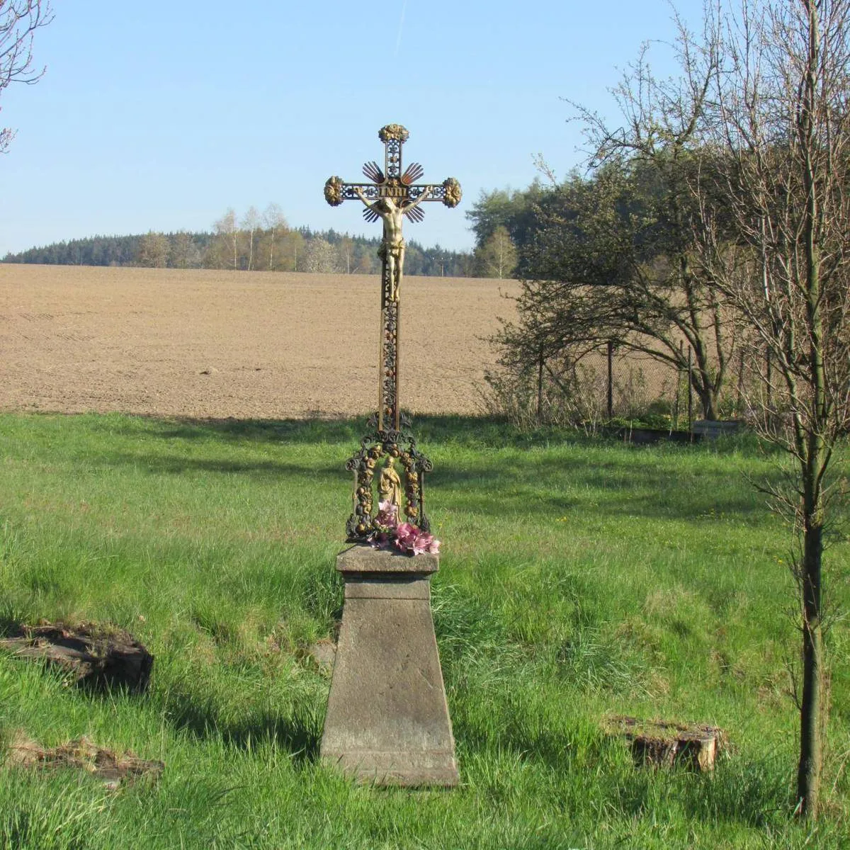 Photo showing: Wayside cross in Hubenov in Jihlava District – entry no. 19511.