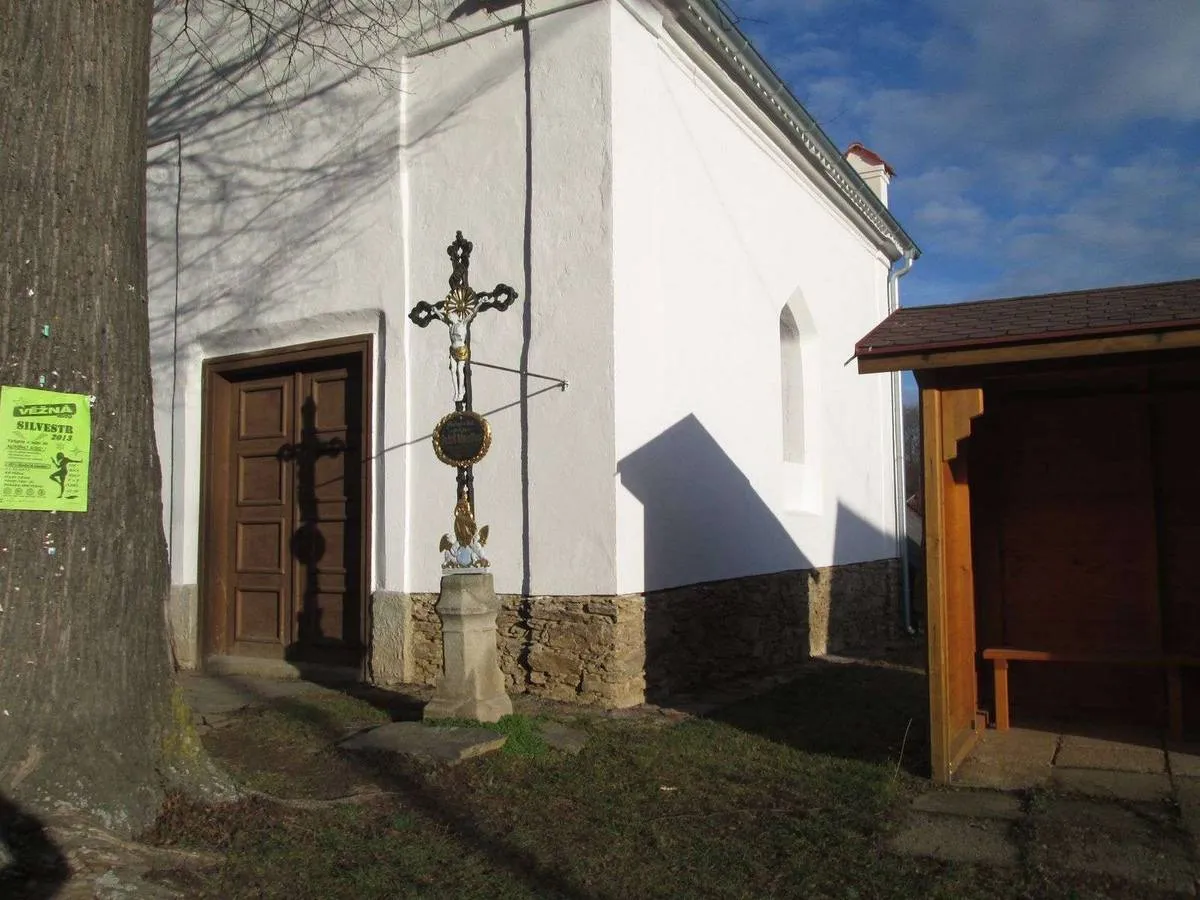 Photo showing: Wayside cross in Eš in Pelhřimov District – entry no. 3162.
