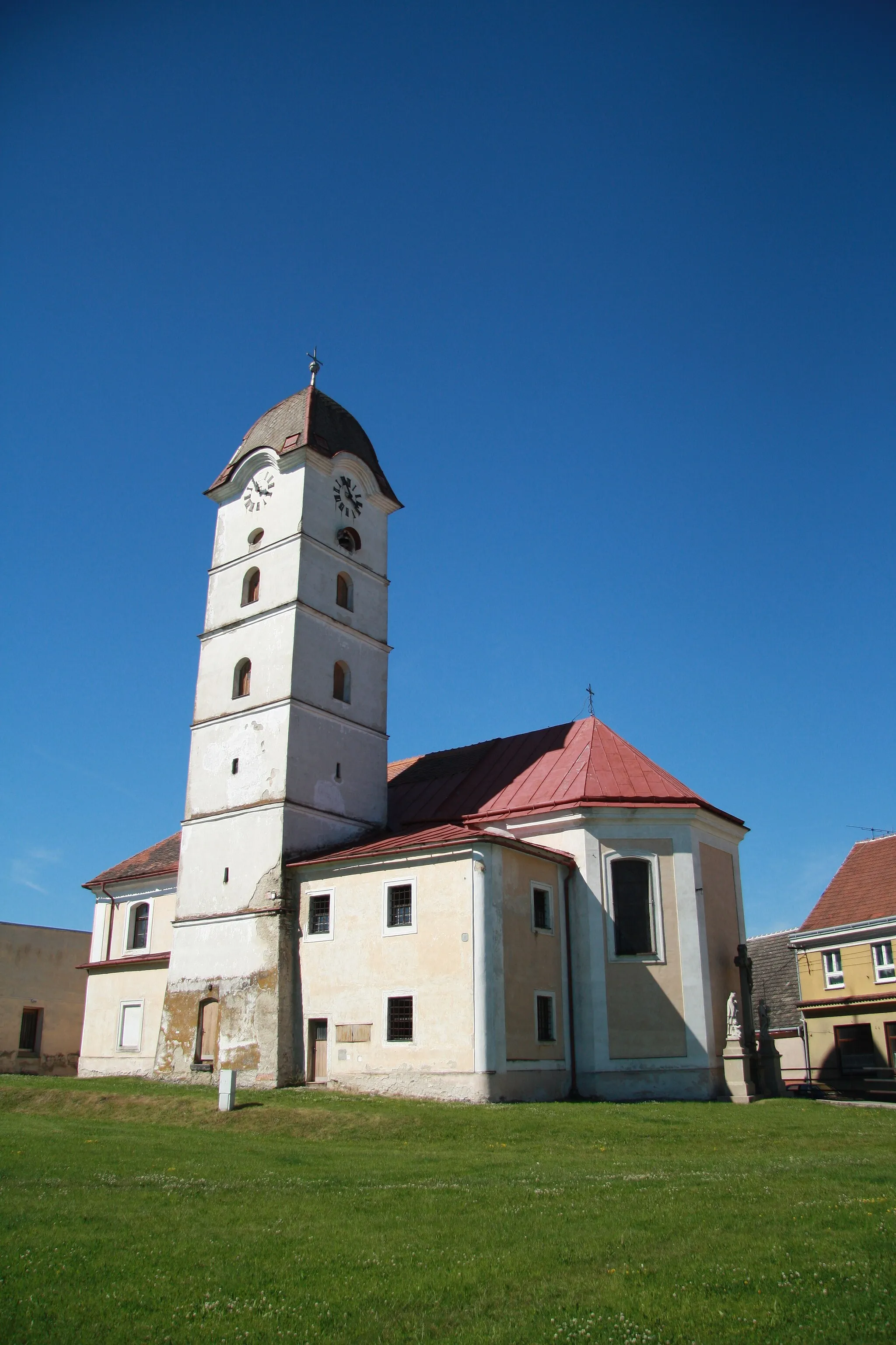 Photo showing: Overview of Church of Saint Michael in Želetava, Třebíč District.