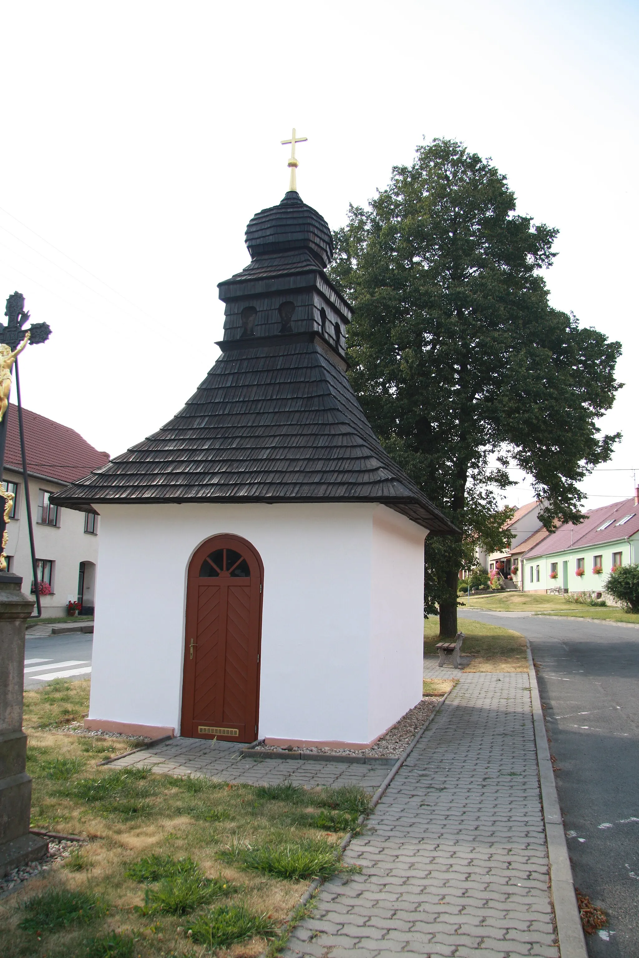 Photo showing: Overview of Chapel of Saint Mary Magdalene in Čikov, Třebíč District.