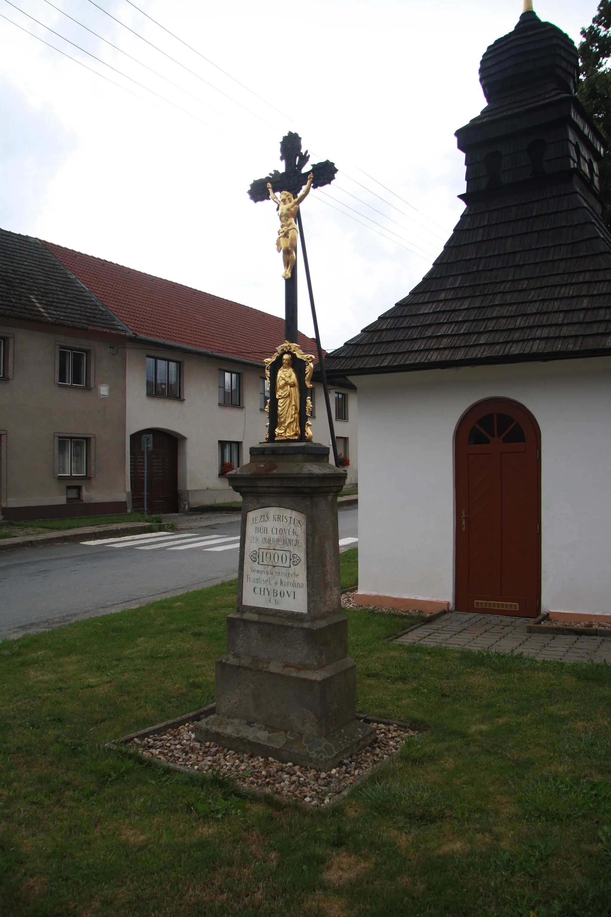 Photo showing: Wayside cross in Čikov, Třebíč District.