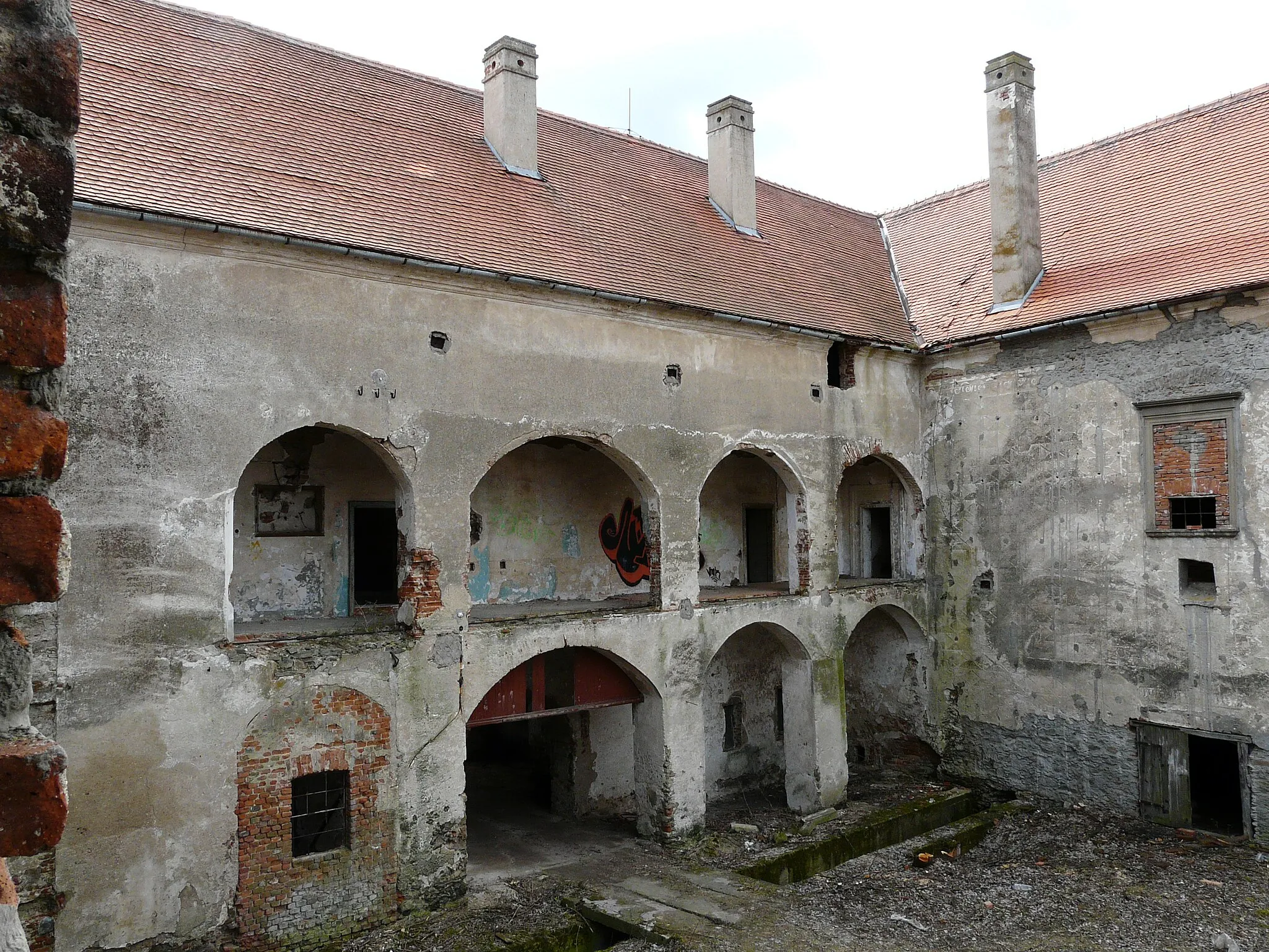 Photo showing: Valeč castle