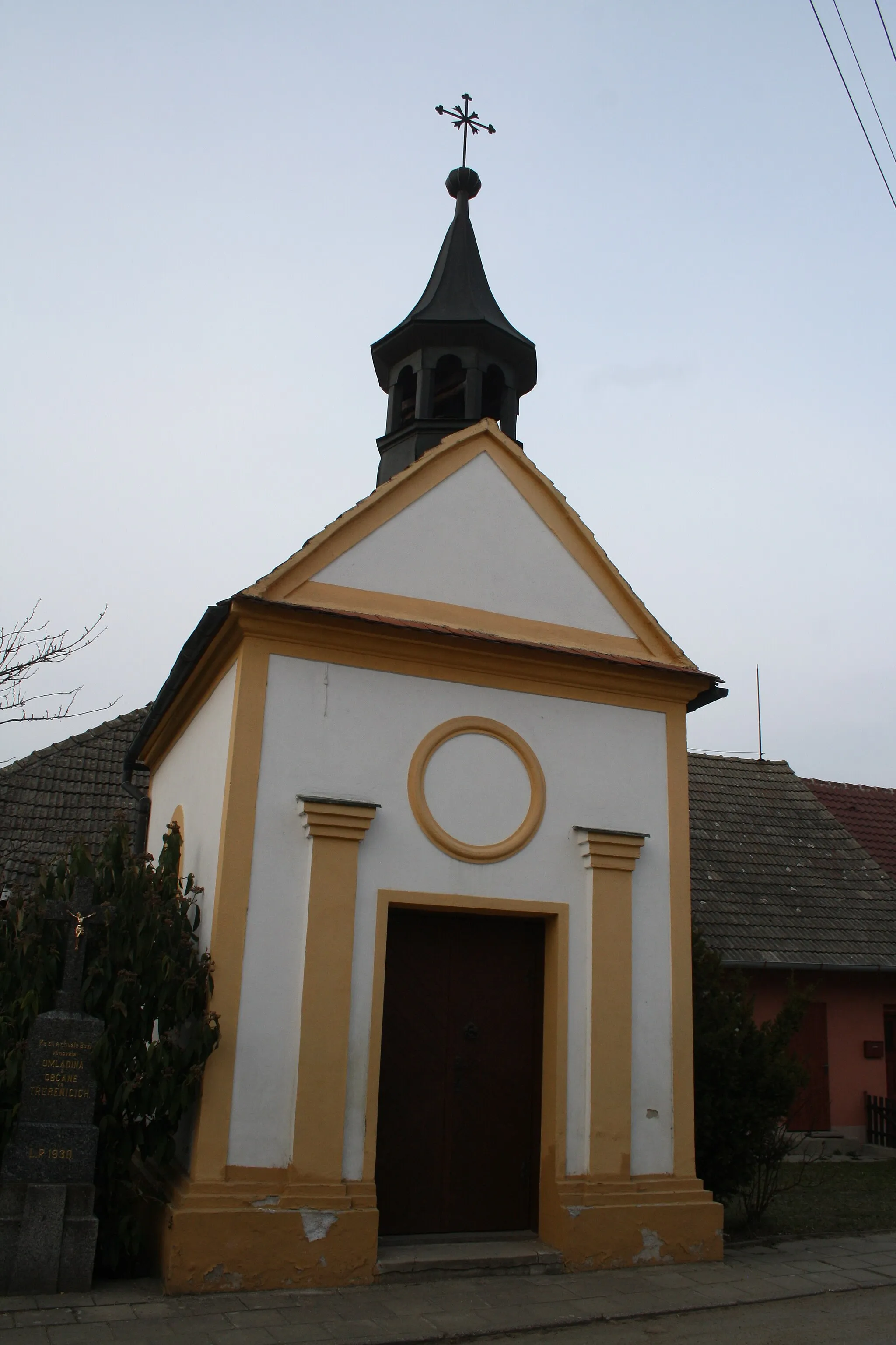 Photo showing: Chapel in Třebenice.
