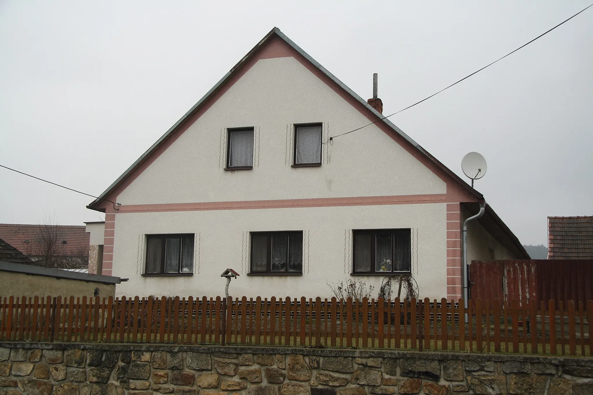 Photo showing: Overview of cultural monument house no. 27 in Svatoslav, Třebíč District.