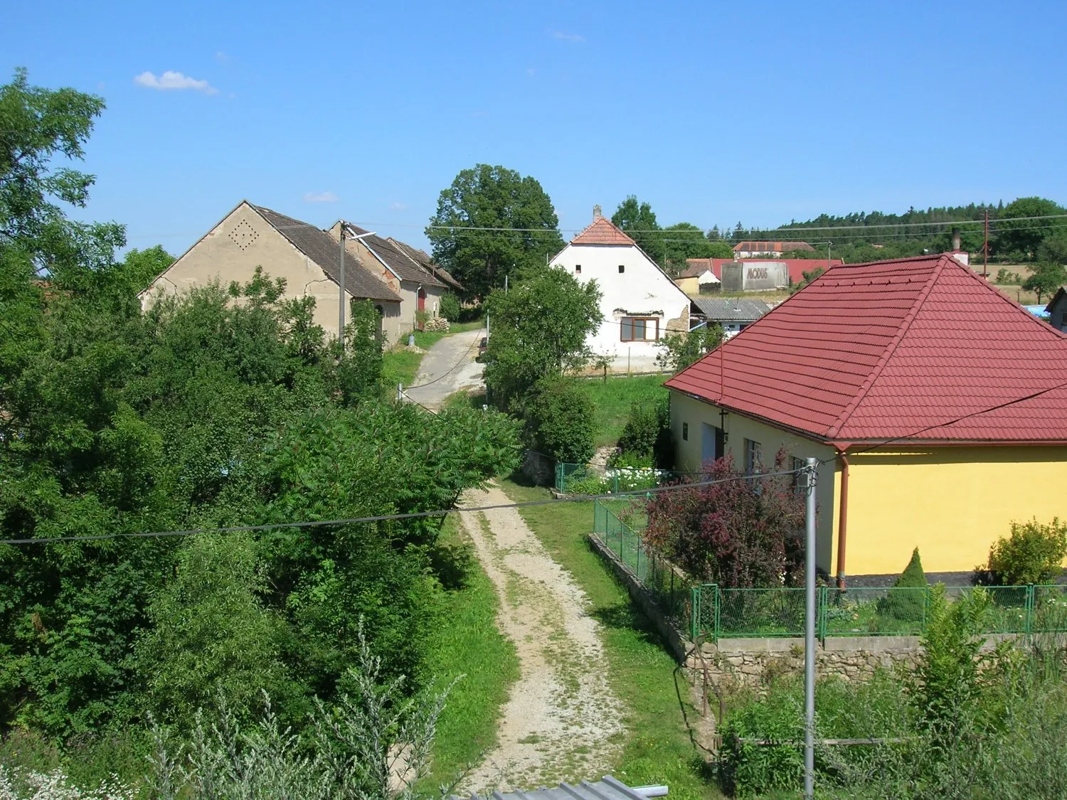 Photo showing: Příštpo. View to the NW