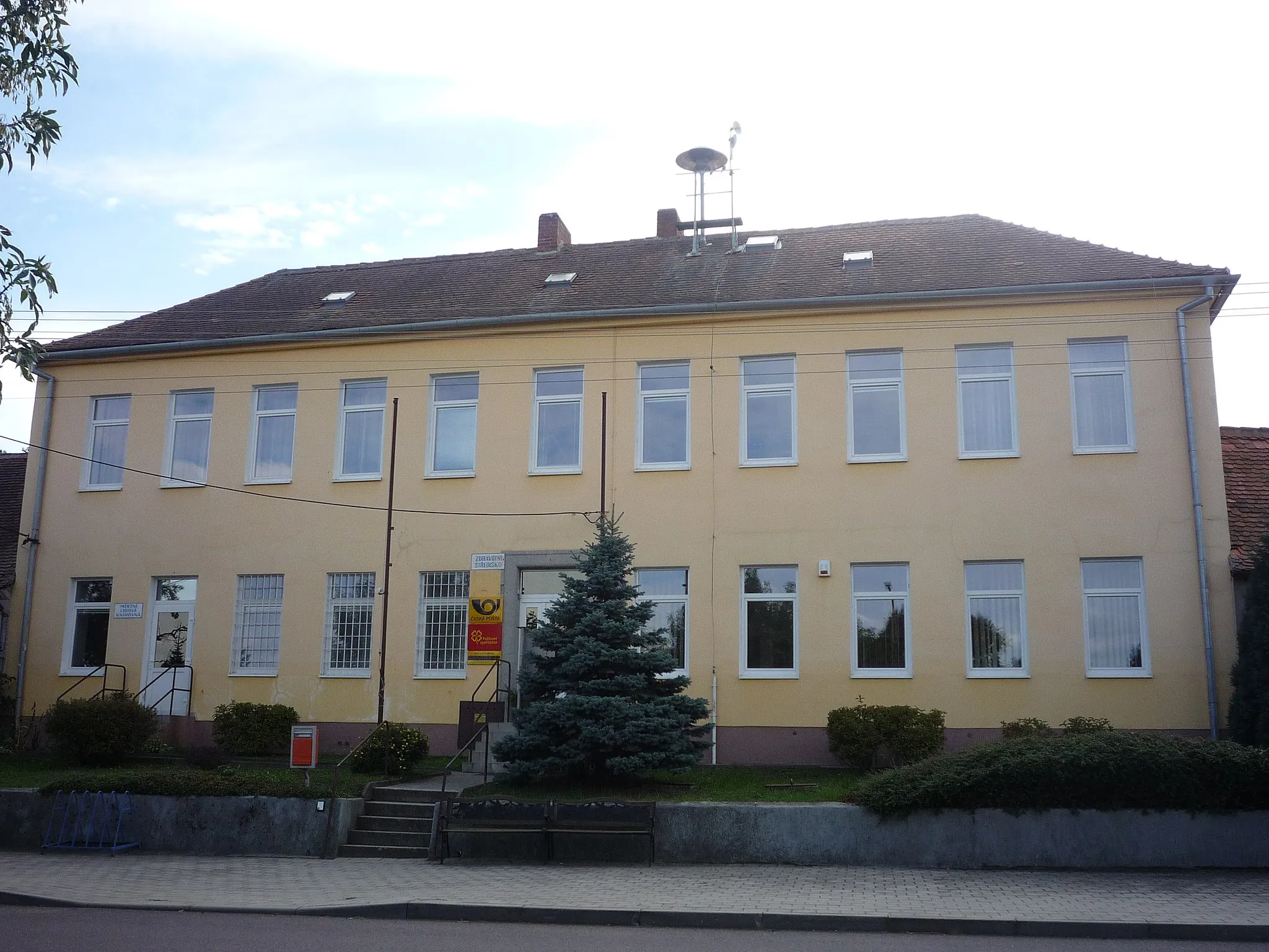 Photo showing: Autor fotografie Jiří Zelenka.Obecní úřad Myslibořice. Obec Myslibořice. Okres Třebíč. Kraj Vysočina. Czech Republic.