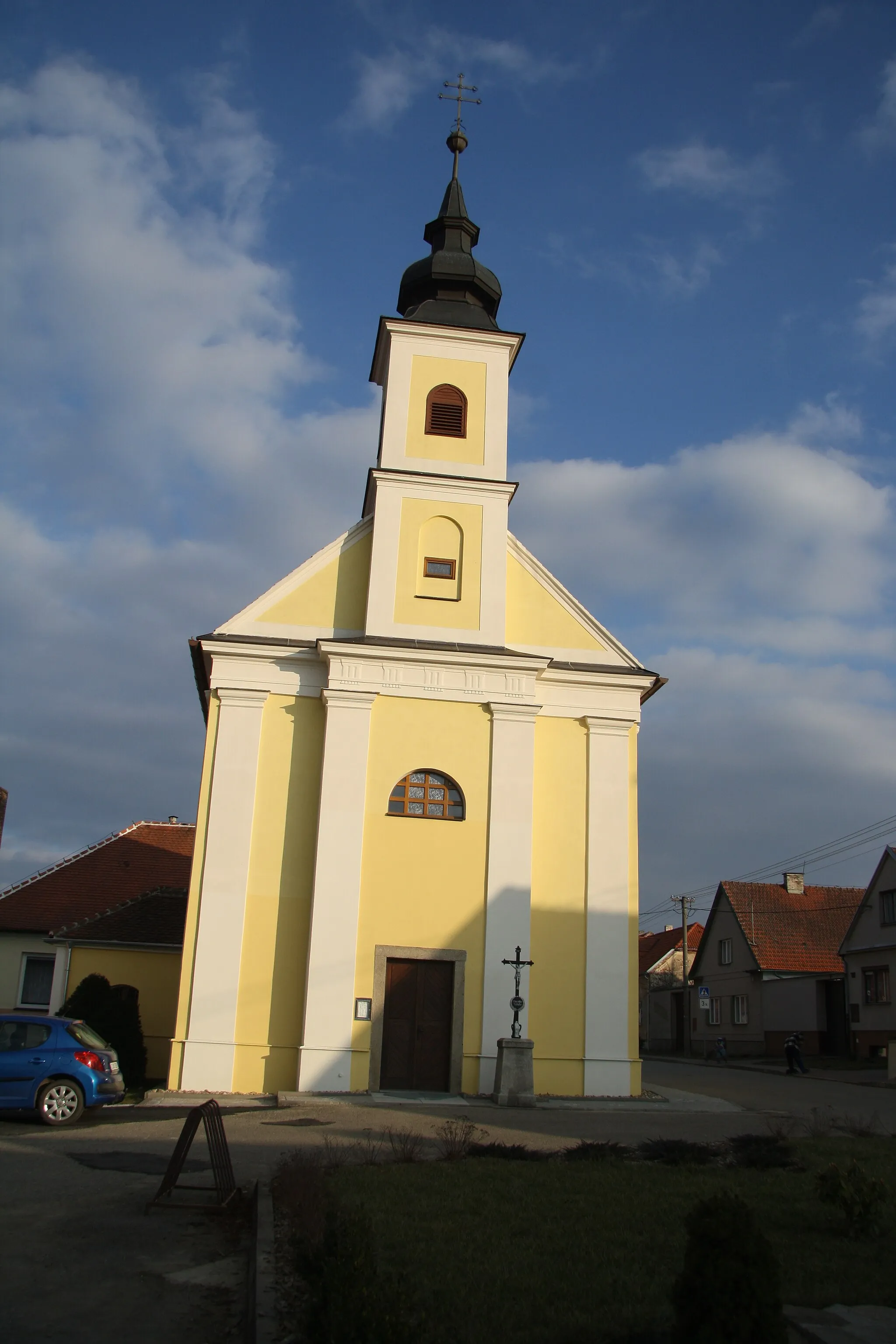 Photo showing: Overview of chapel of Saint Florian in Mladoňovice, Třebíč District.