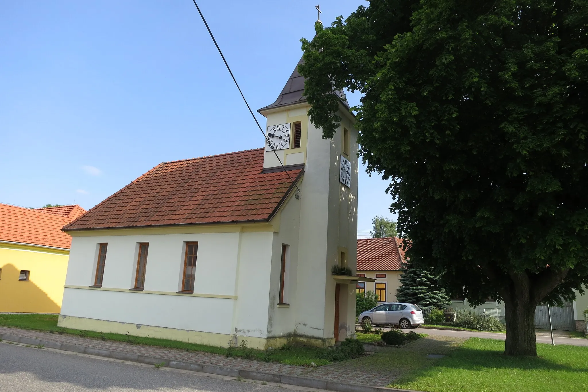 Photo showing: Chapel of Saint Wenceslaus in Chotěbudice, Třebíč District.