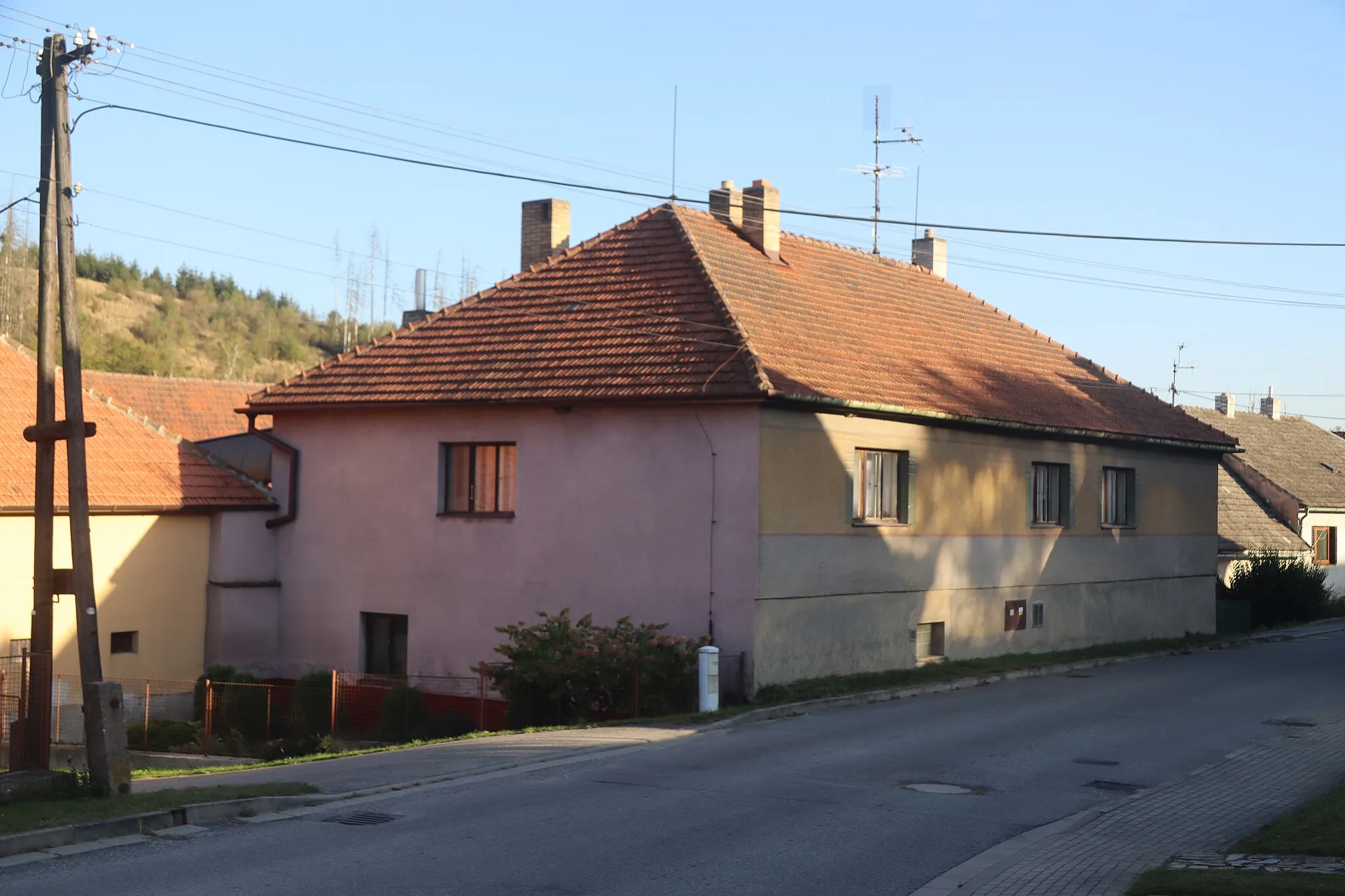 Photo showing: Overview of house no 7 in Bransouze, Třebíč District.