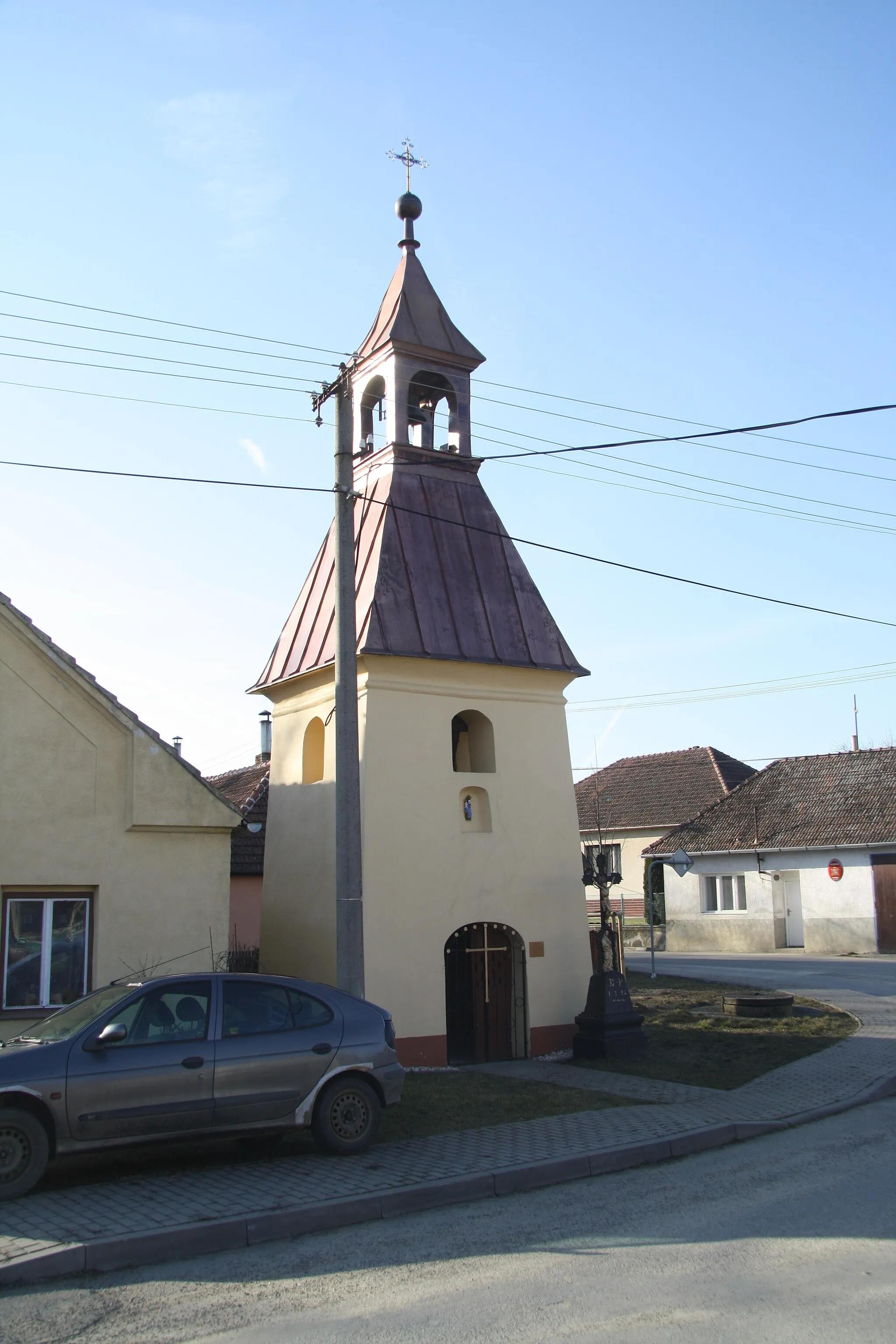 Photo showing: Overview of chapel of Saint Anne in Bochovice, Třebíč District.