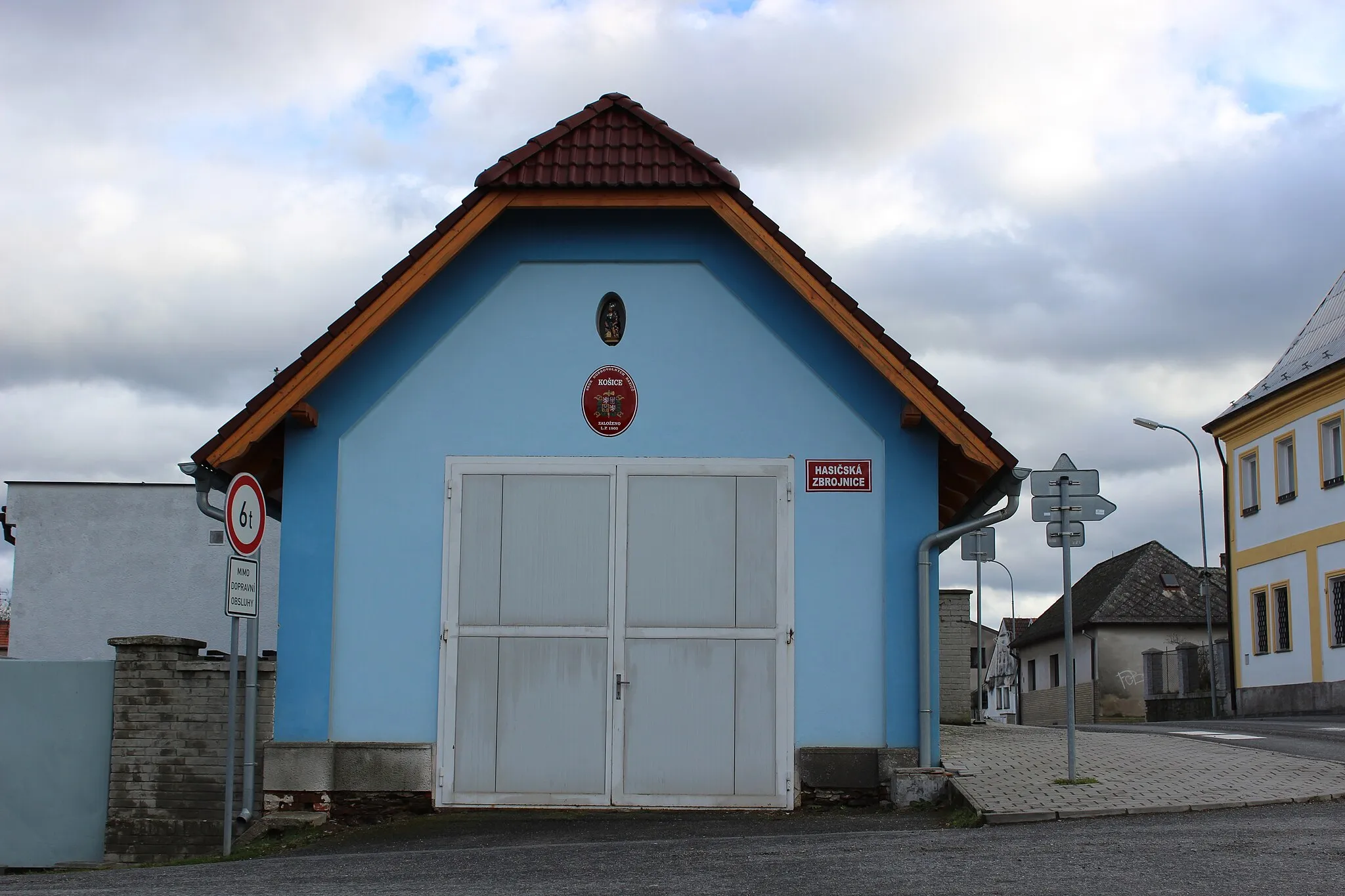 Photo showing: Hasičská zbrojnice. Košice (okres Tábor). Česká republika.