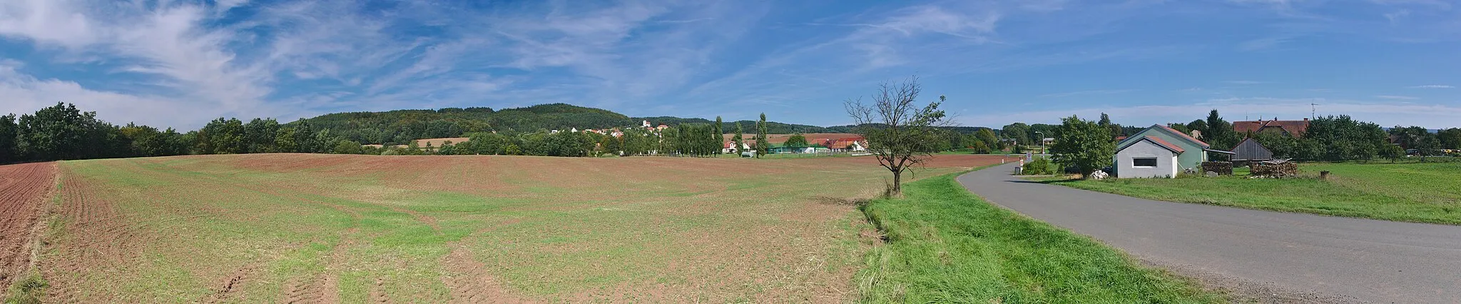 Photo showing: Panoramatický pohled na obec od jihu, Vísky, okres Blansko