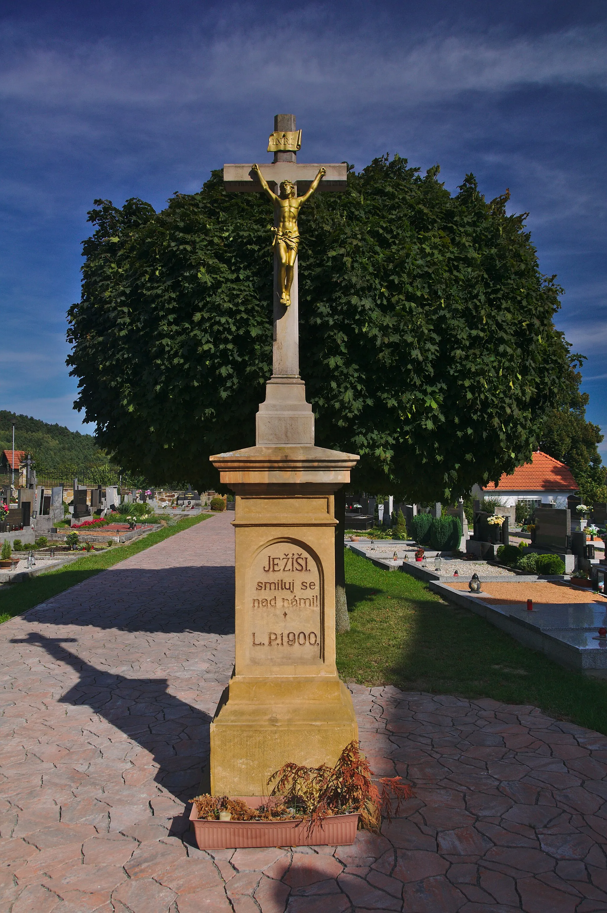 Photo showing: Kříž na hřbitově, Vísky, okres Blansko