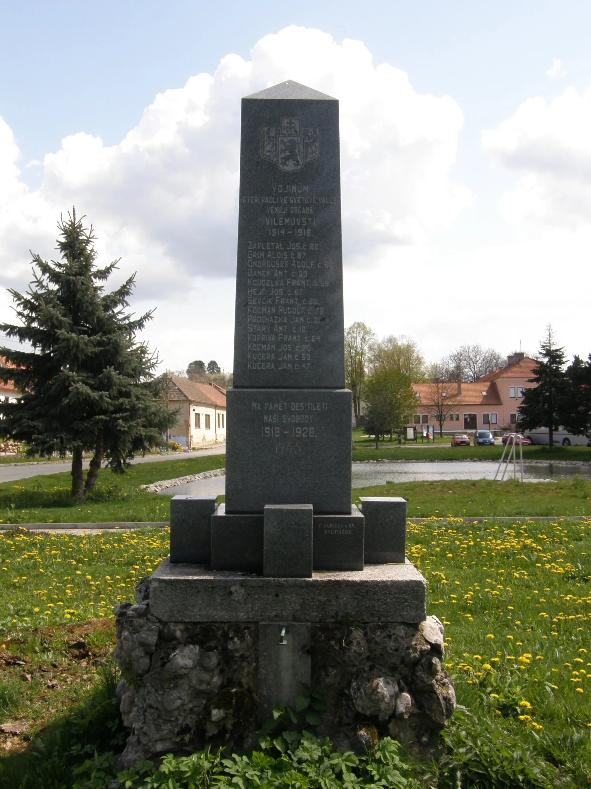 Photo showing: Památník obětem v první světové války ve Vilémovicích v okrese Blansko