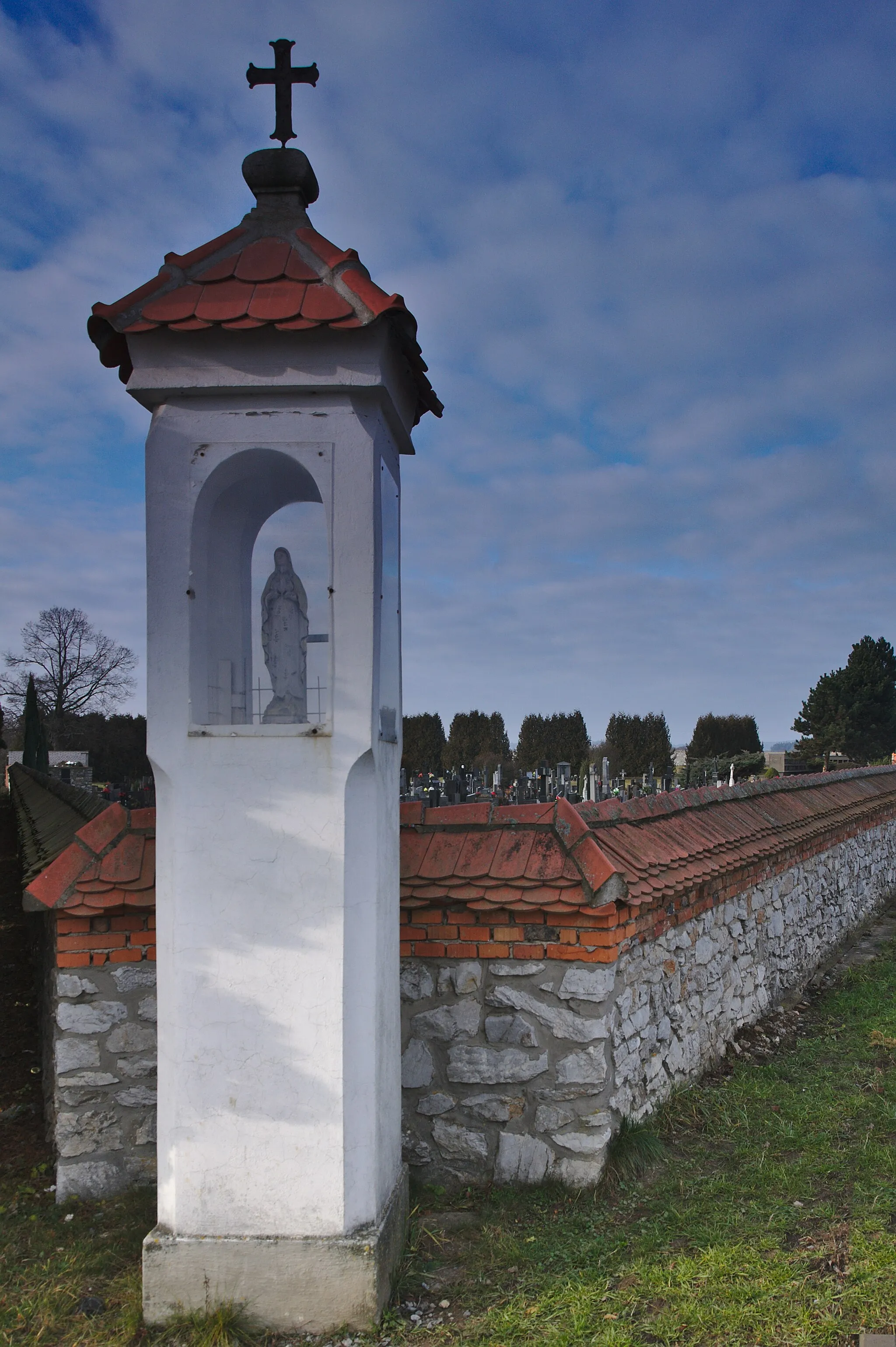 Photo showing: Boží muka u hřbitova, Ostrov u Macochy, okres Blansko