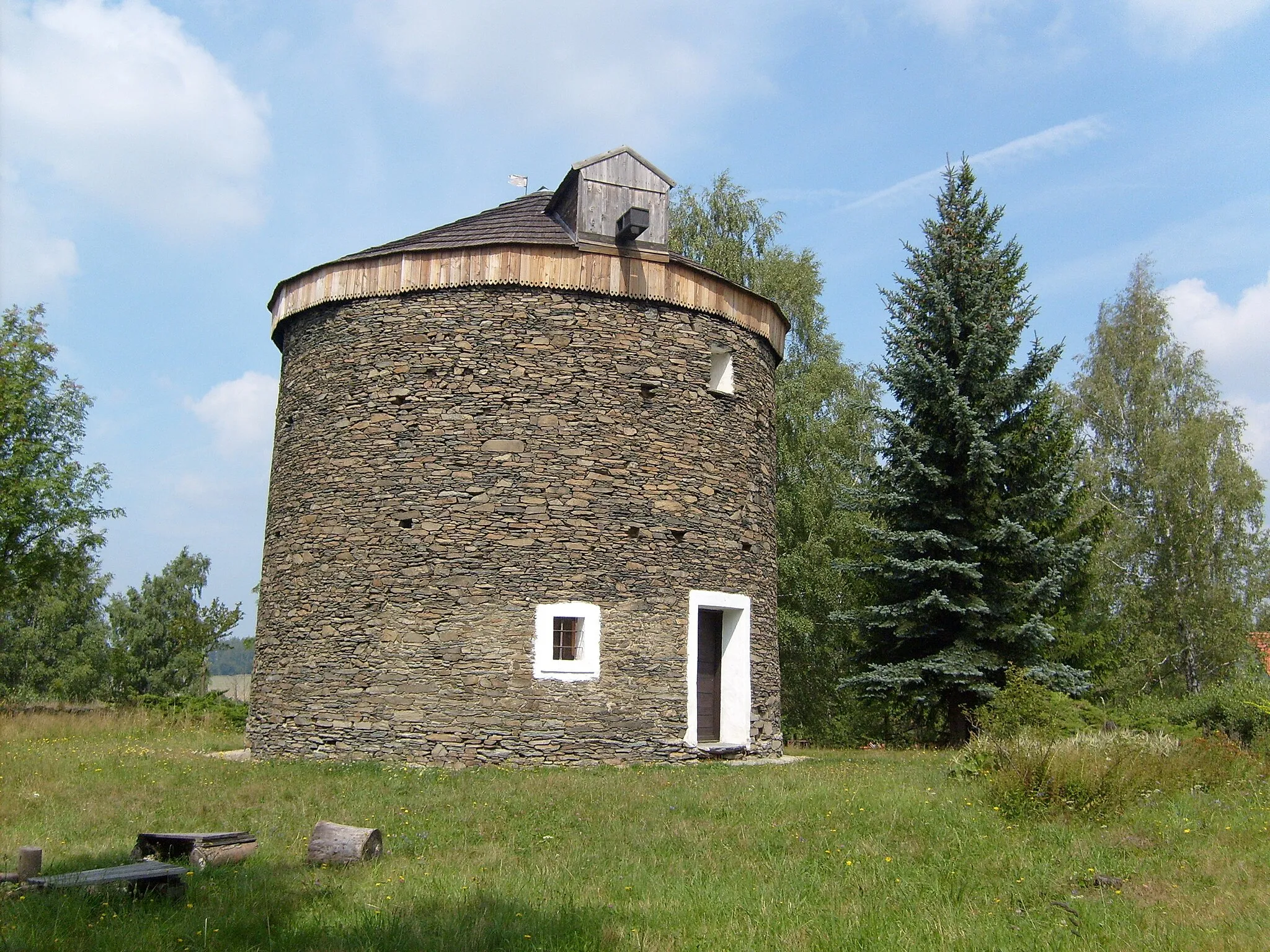 Photo showing: Větrný mlýn, Kořenec, South Moravian Region, Czech Republic