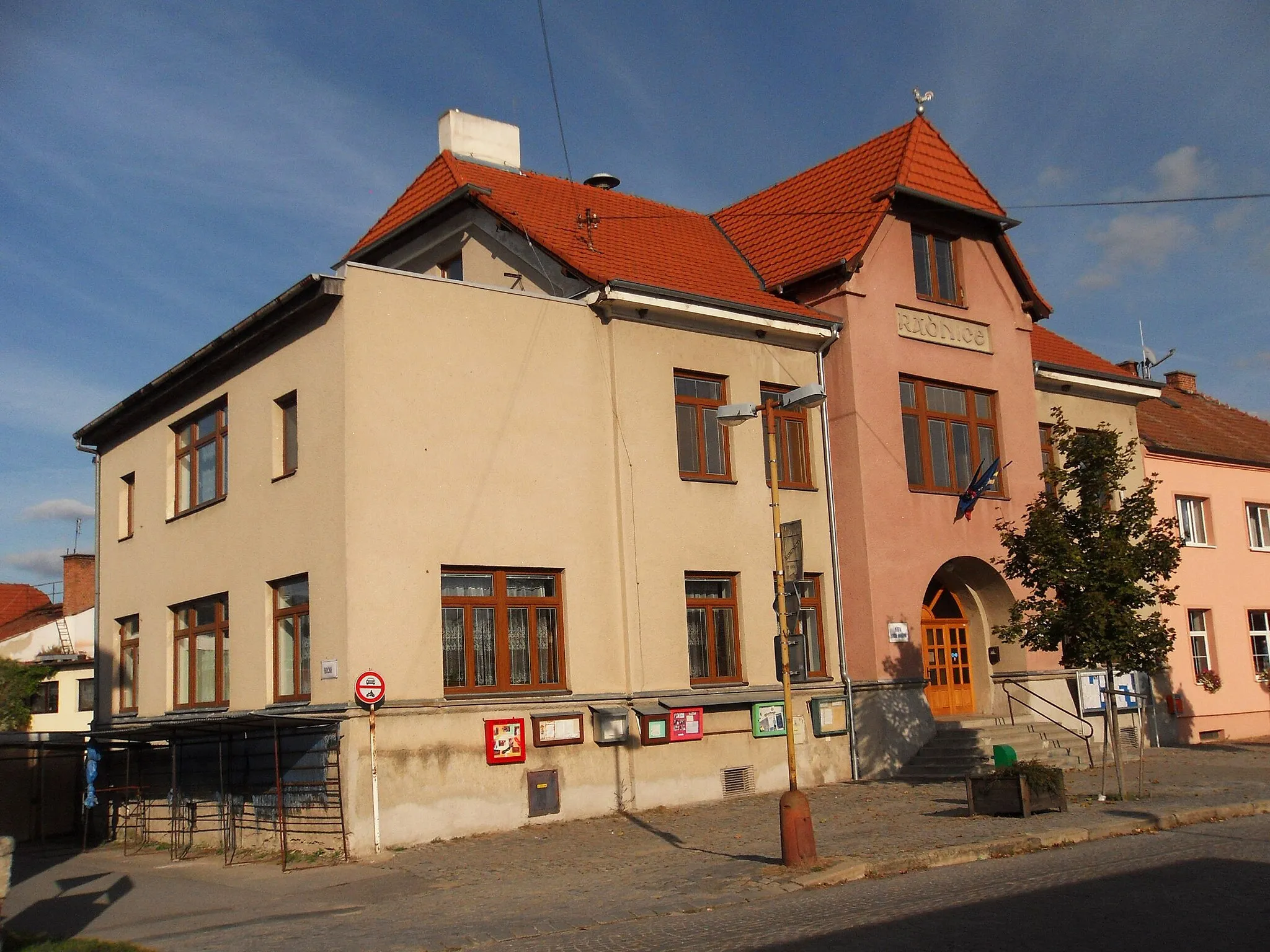 Photo showing: Town hall, Veverská Bítýška, Brno-Country district, Czech Republic