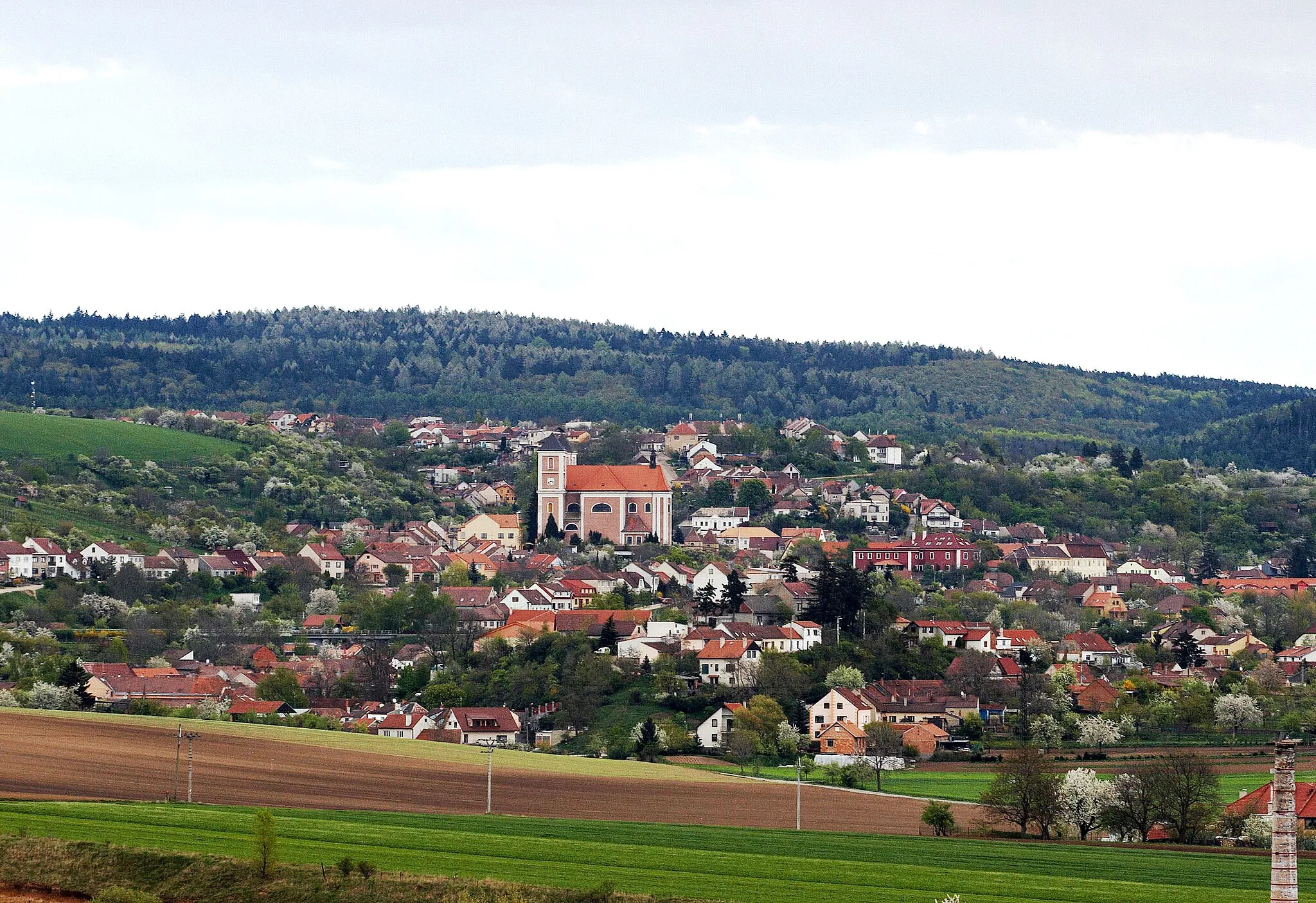 Photo showing: Villages Sivice and Pozořice from Santon