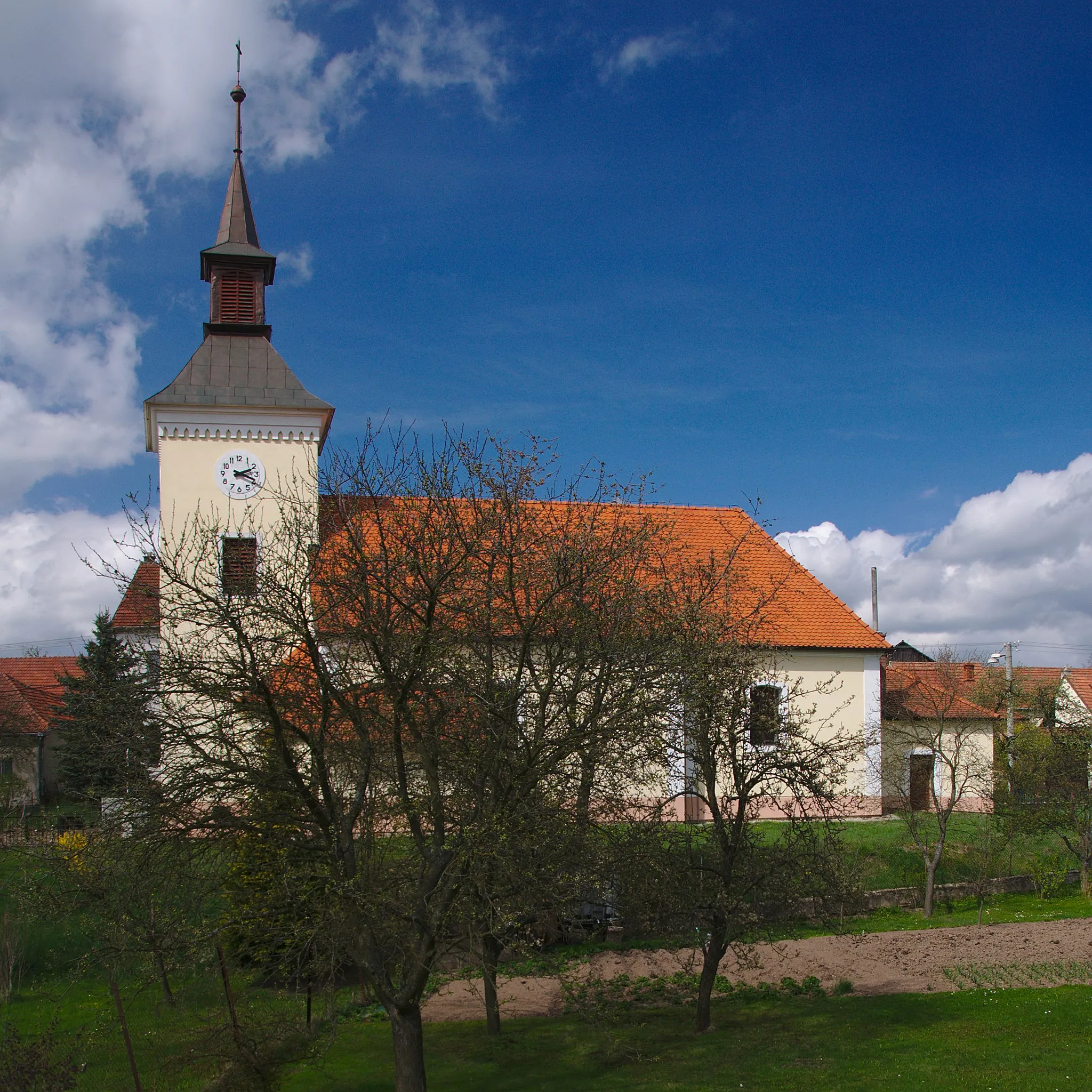 Photo showing: Kostel svatého Jakuba Staršího, Rašov, okres Brno-venkov