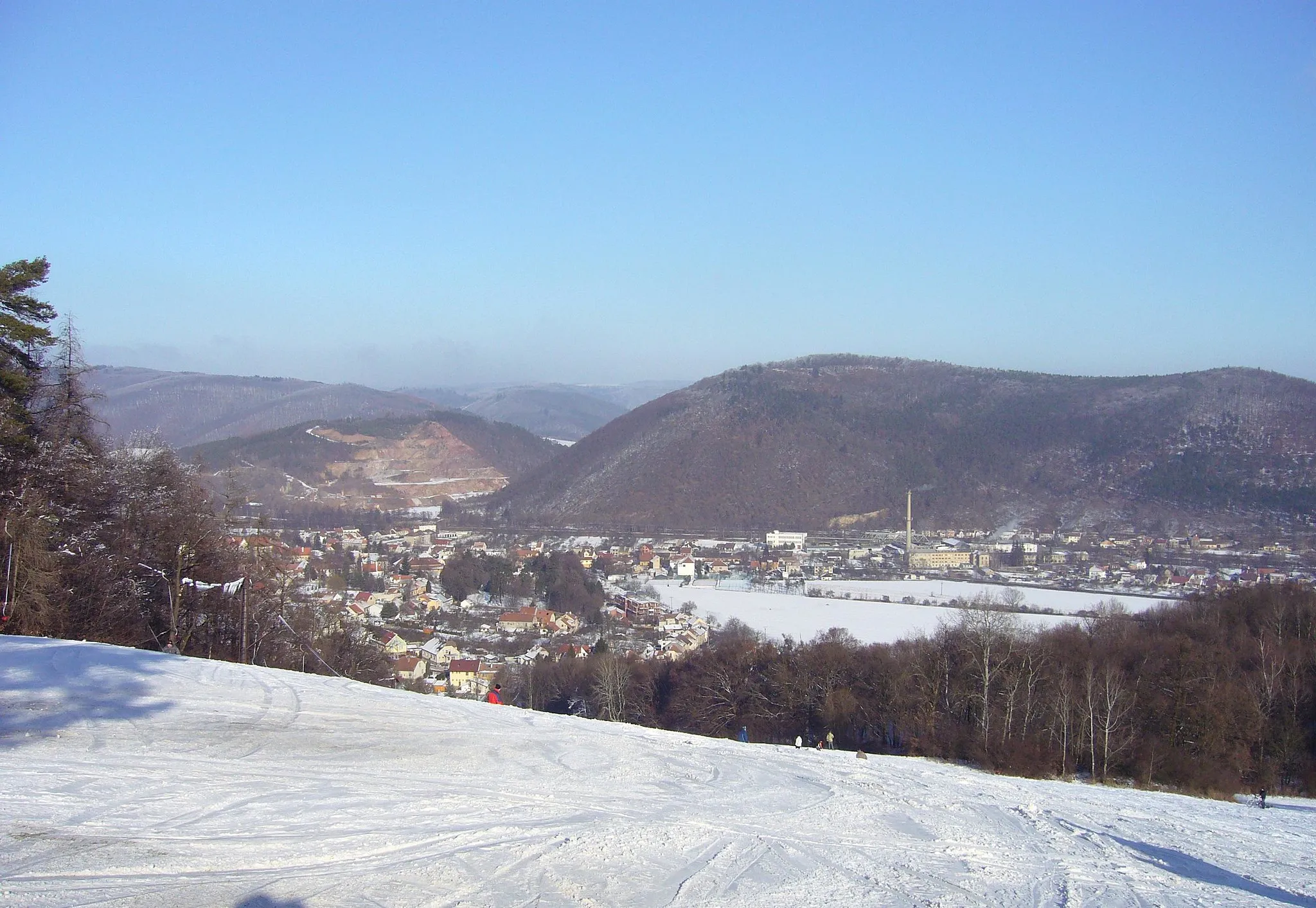 Photo showing: Předklášteří u Tišnova from skiing slope Klínek