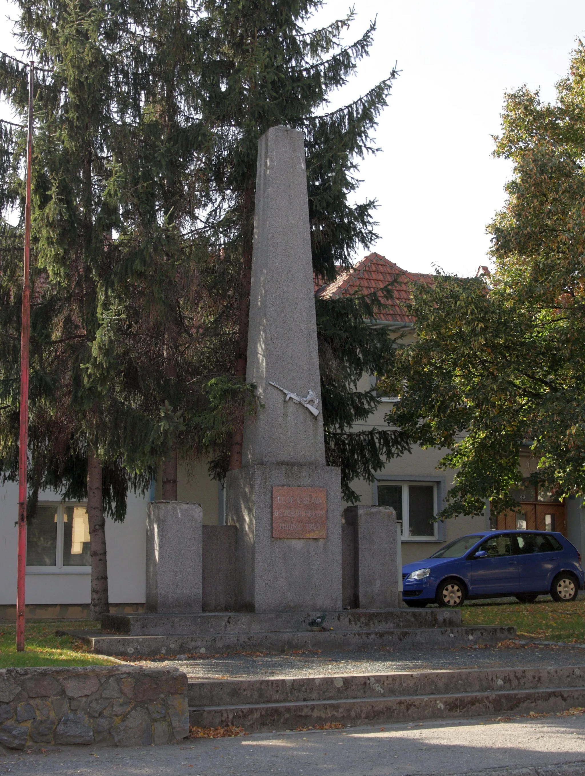 Photo showing: Modřice -pomník osvobození Rudou armádou 1945.