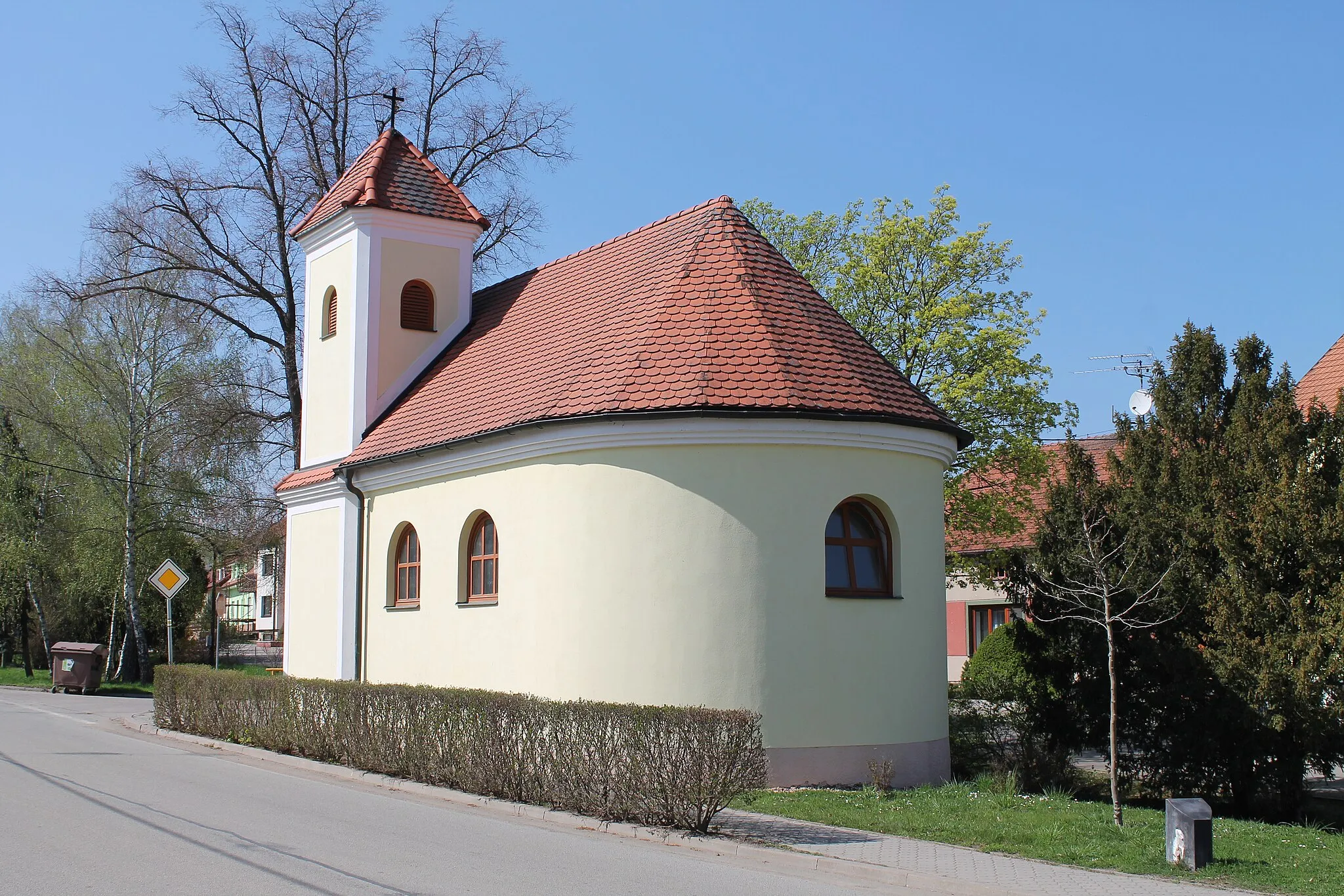 Photo showing: Chapel of Saints Peter and Paul, Kovalovice, Brno-Country District, Czech Republic