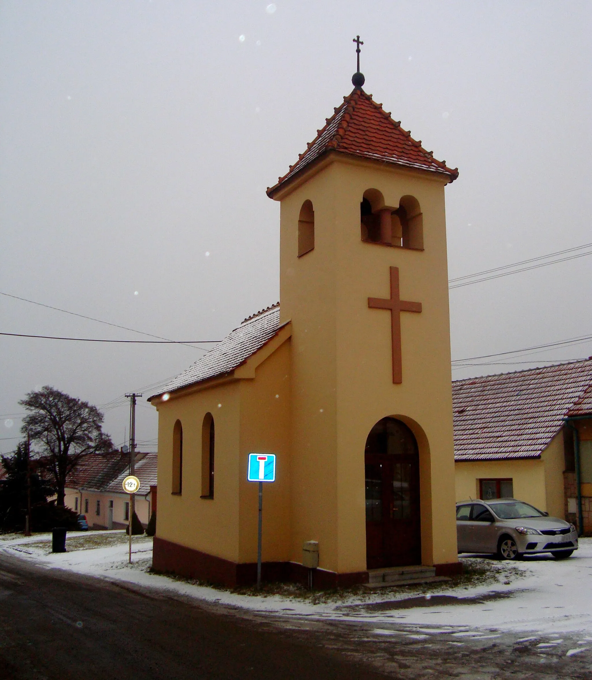 Photo showing: Kaplička na návsi v Javůrku
