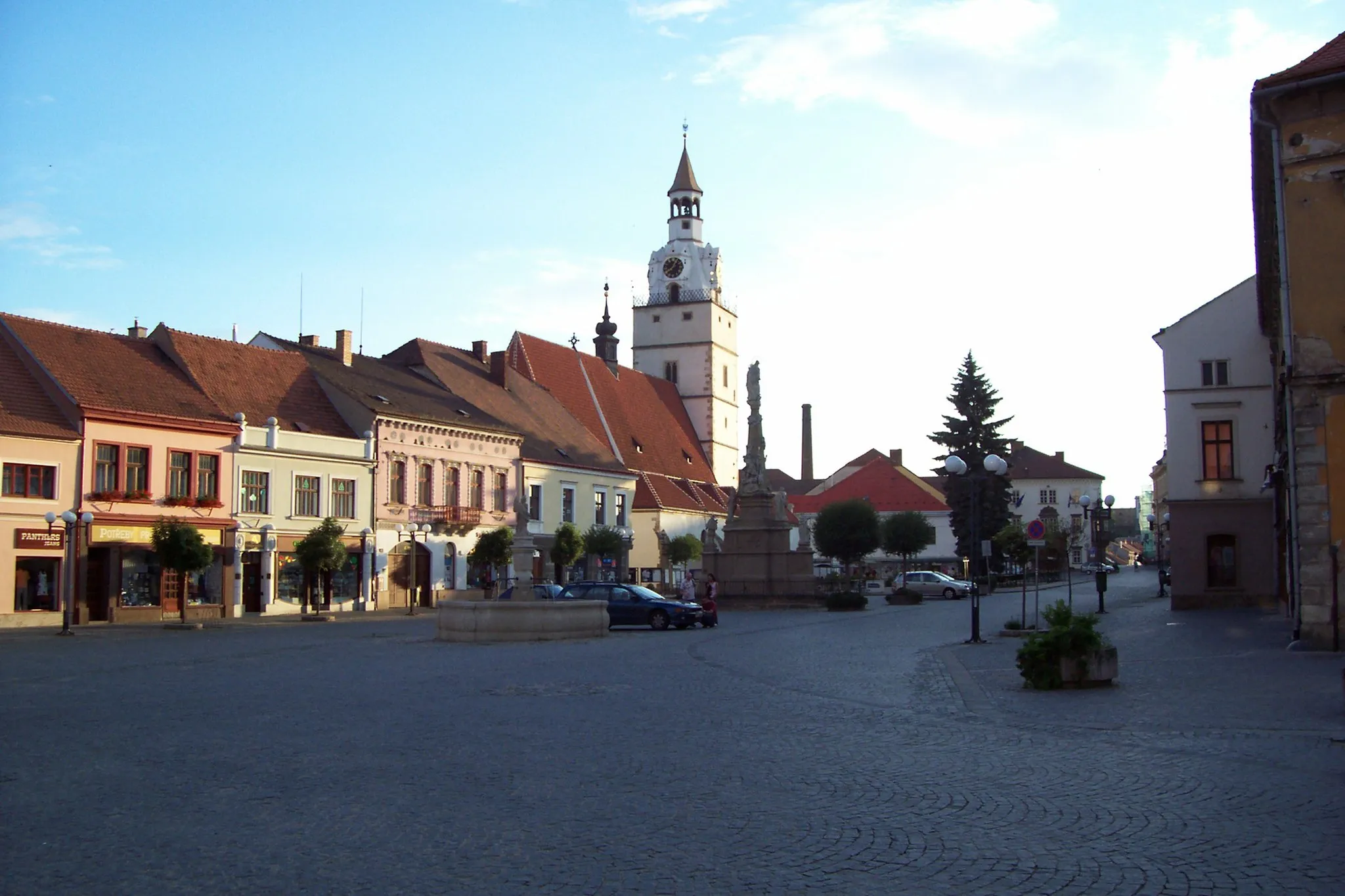 Photo showing: Ivančice, Czech Republic. Overall view of Palacký Square from east.