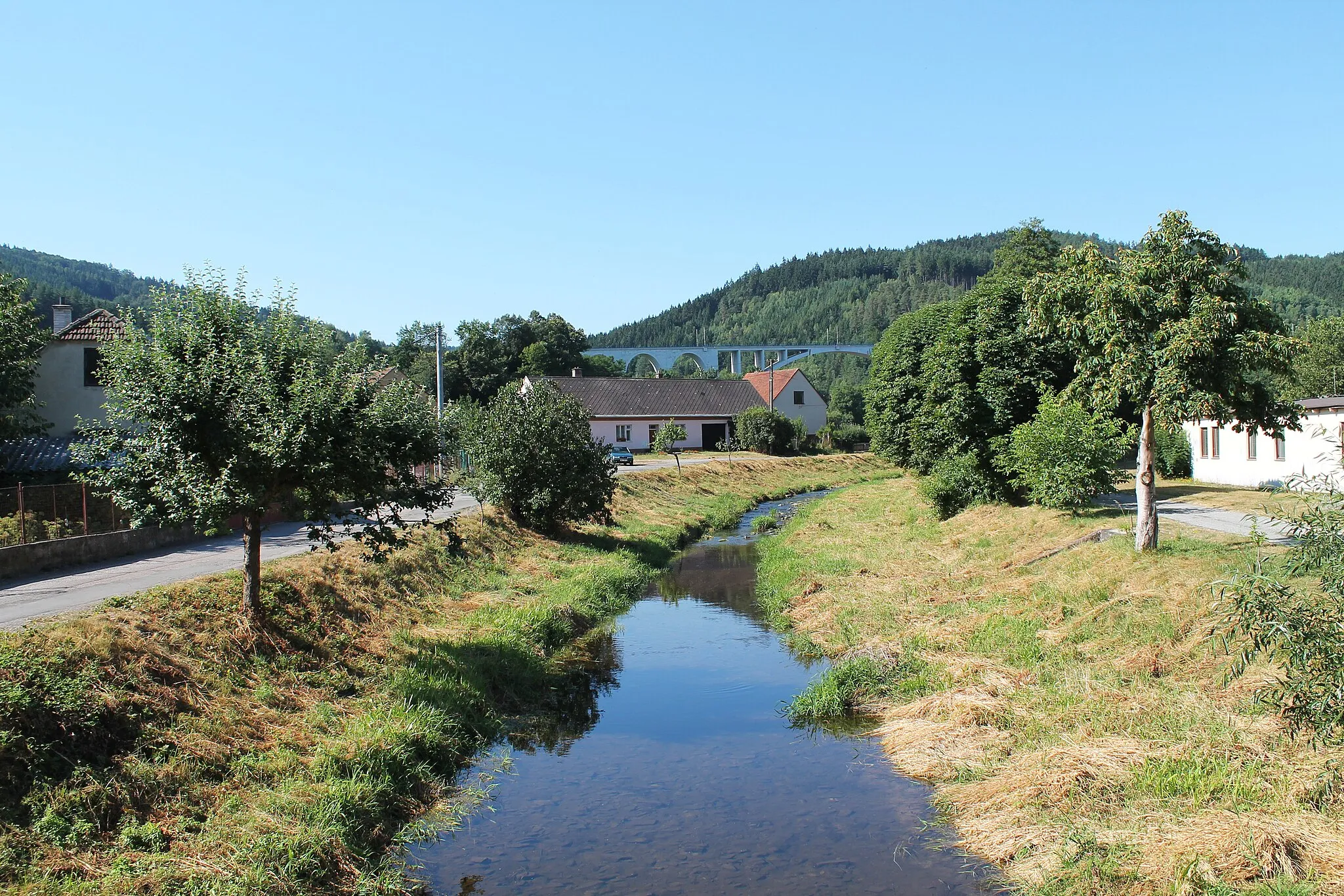 Photo showing: Libochůvka river, Dolní Loučky, Brno-Country District, Czech Republic