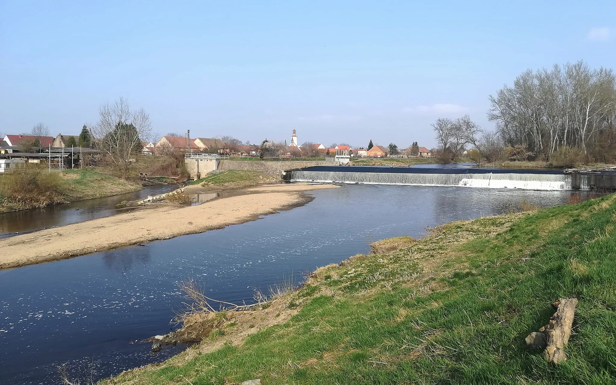 Photo showing: Cvrčovice (okres Brno-venkov) - jez na Jihlavě