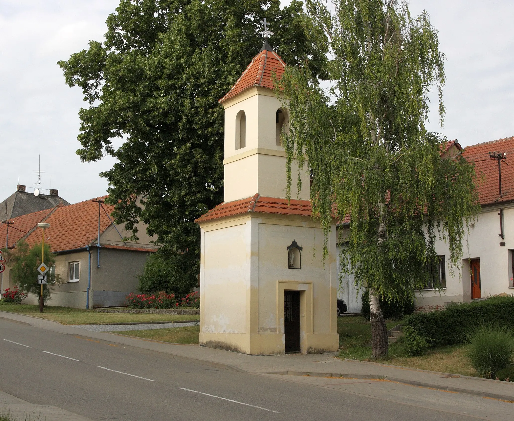 Photo showing: Blažovice - zvonice na návsi.