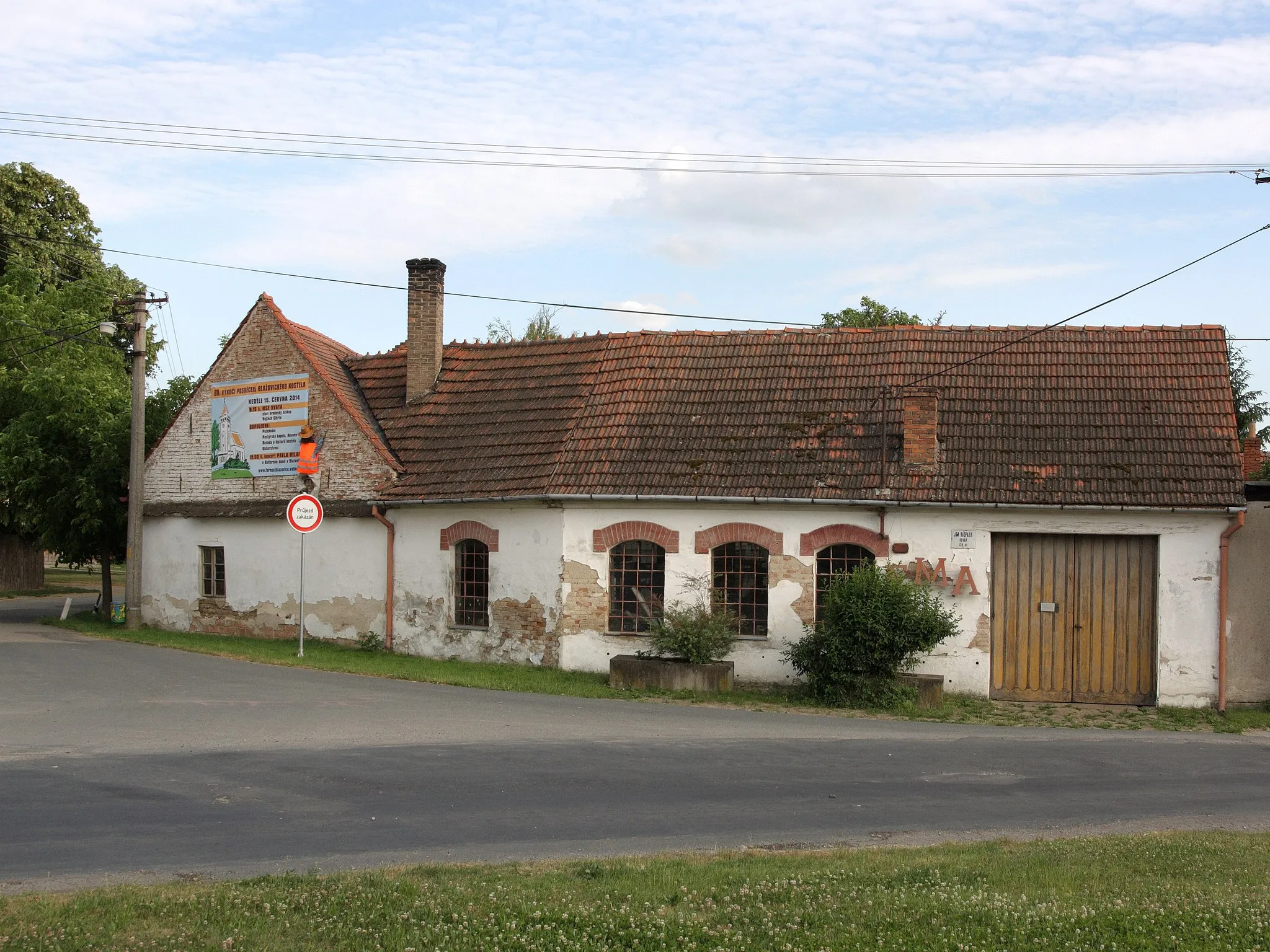 Photo showing: Blažovice - stará kovárna.