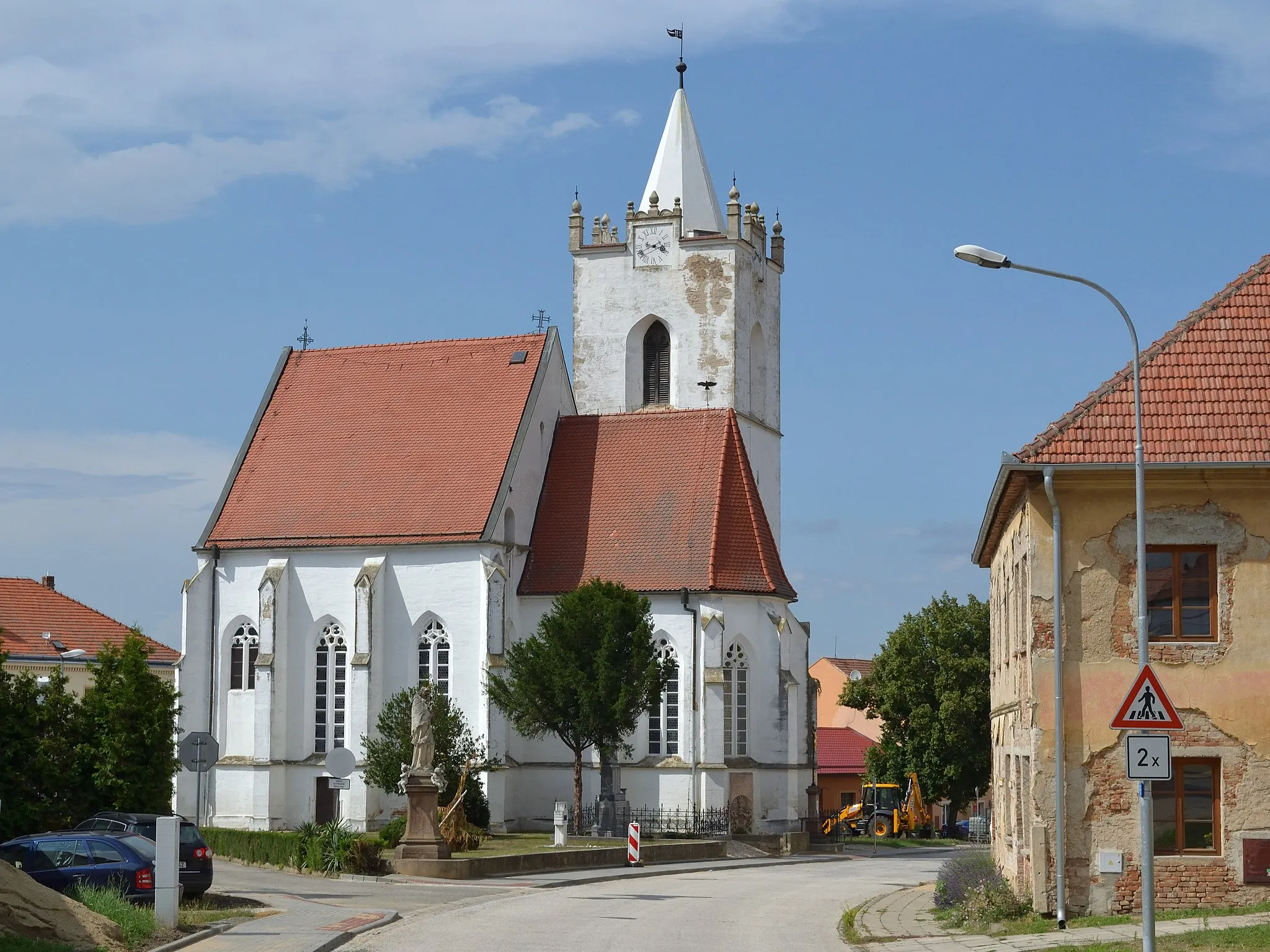 Photo showing: Pouzdřany - kostel svatého Mikuláše a Václava