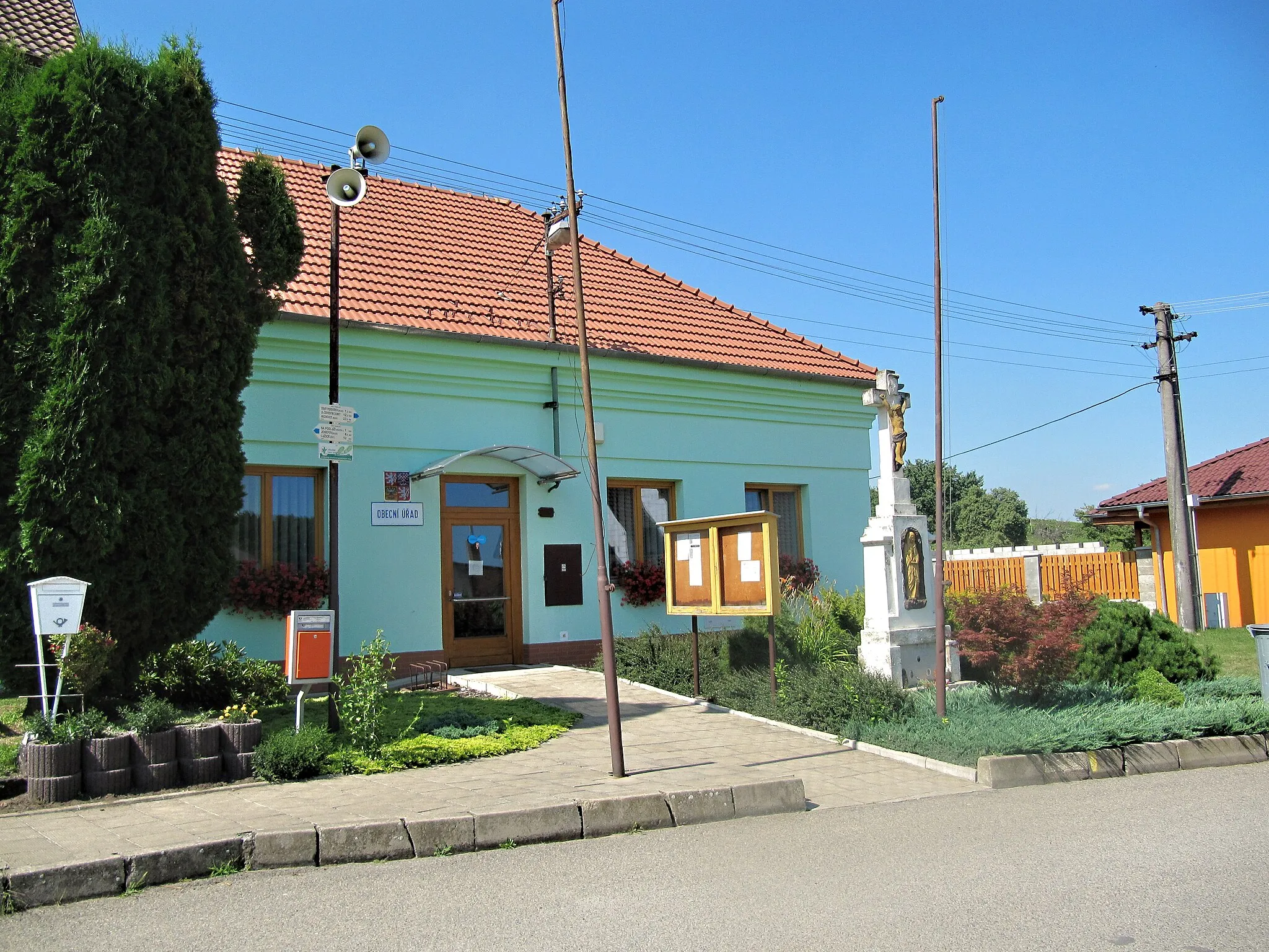 Photo showing: Nový Poddvorov in Hodonín District, Czech Republic. Municipal office.