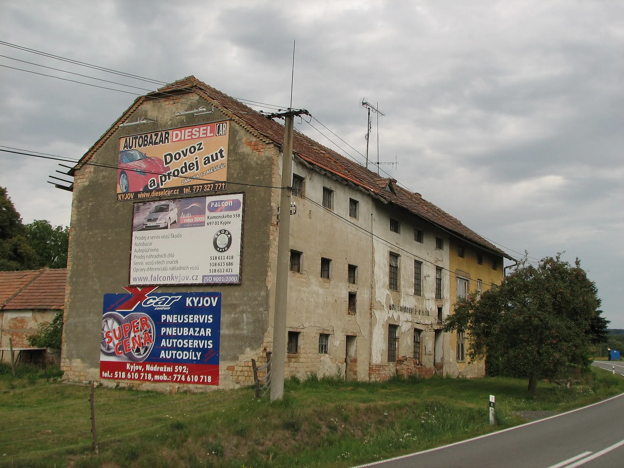 Photo showing: Archlebov - Žandovský mill