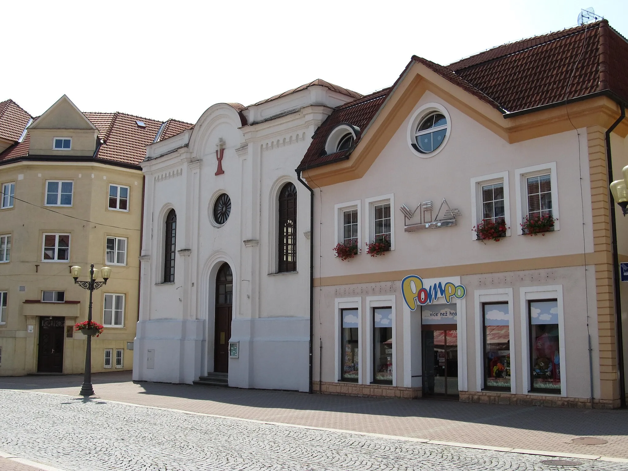 Photo showing: Sbor dr. Karla Farského (bývalá synagoga).