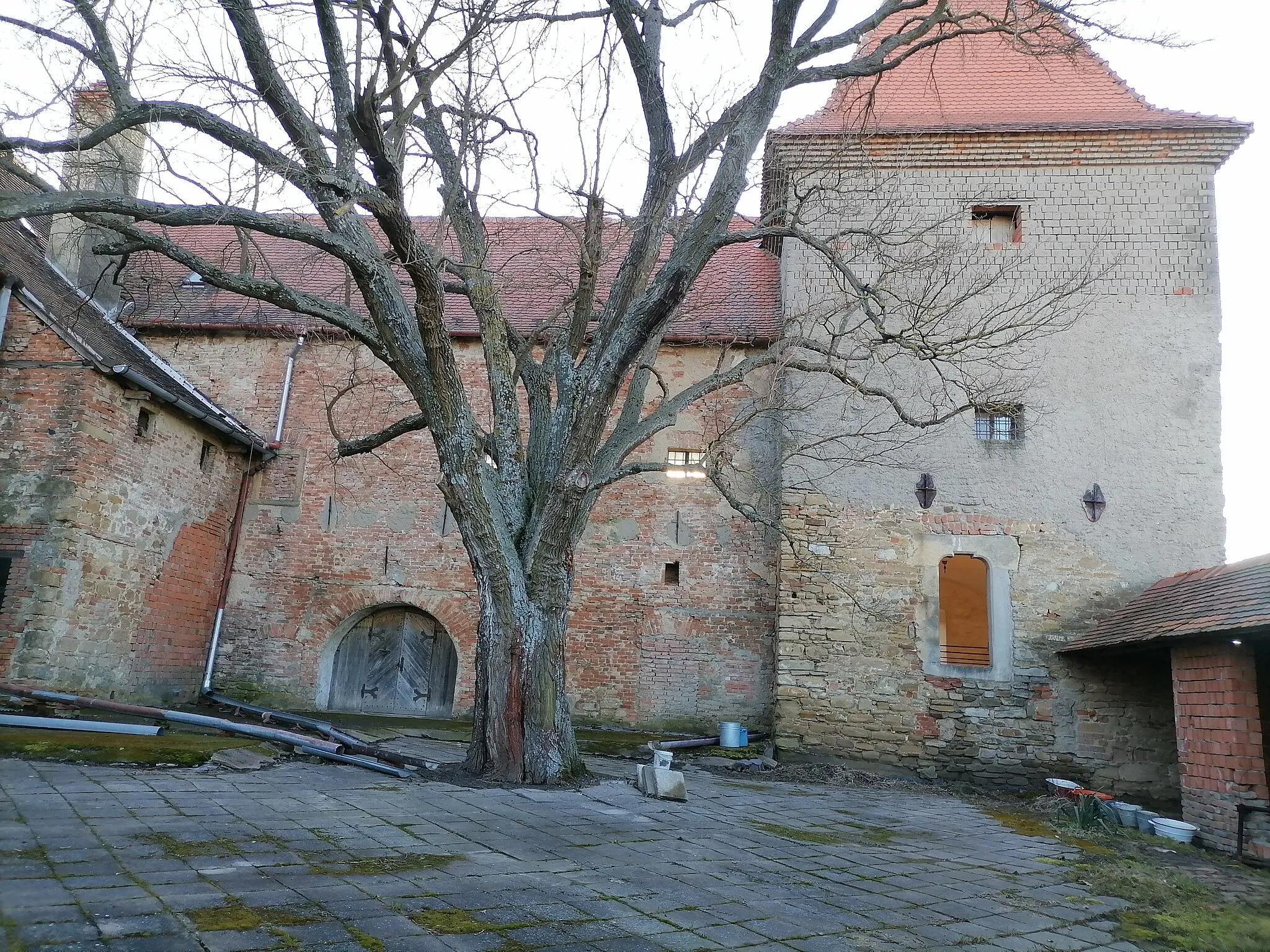 Photo showing: Tvrz Bošovice