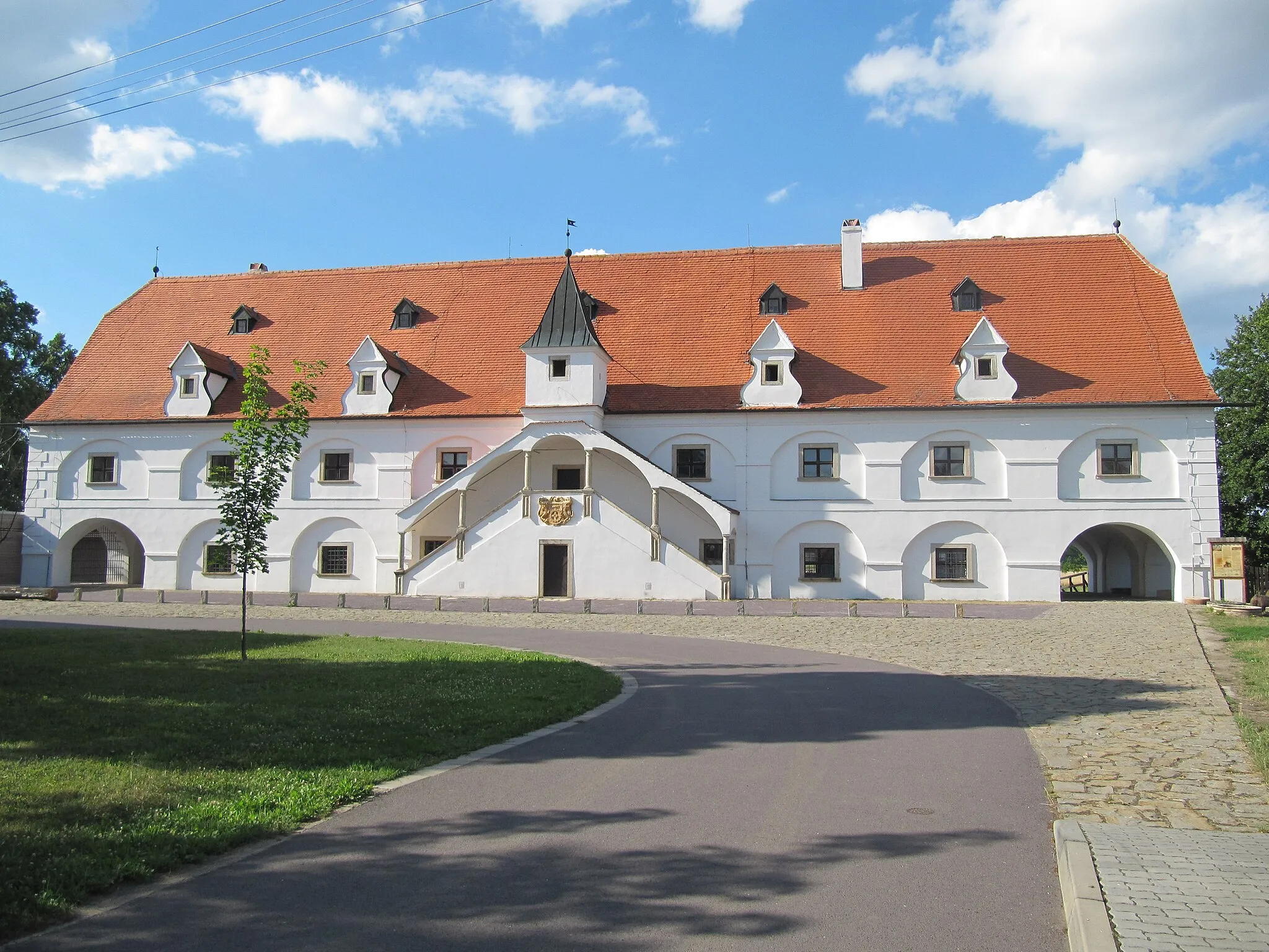Photo showing: Slup in Znojmo District, Czech Republic. Renaissance building of the water mill.