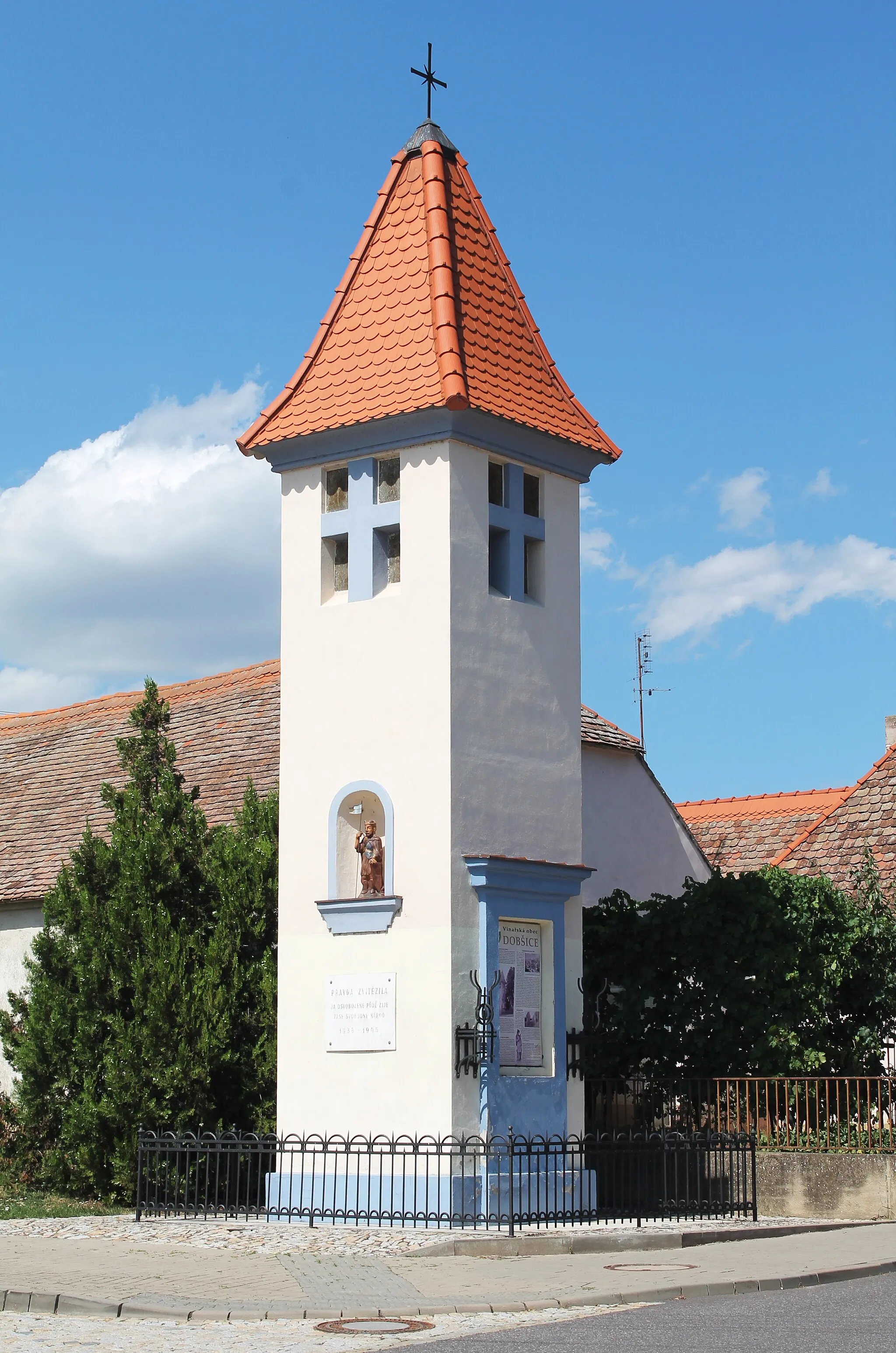 Photo showing: Bell tower, Dobšice, Znojmo District, Czech Republic