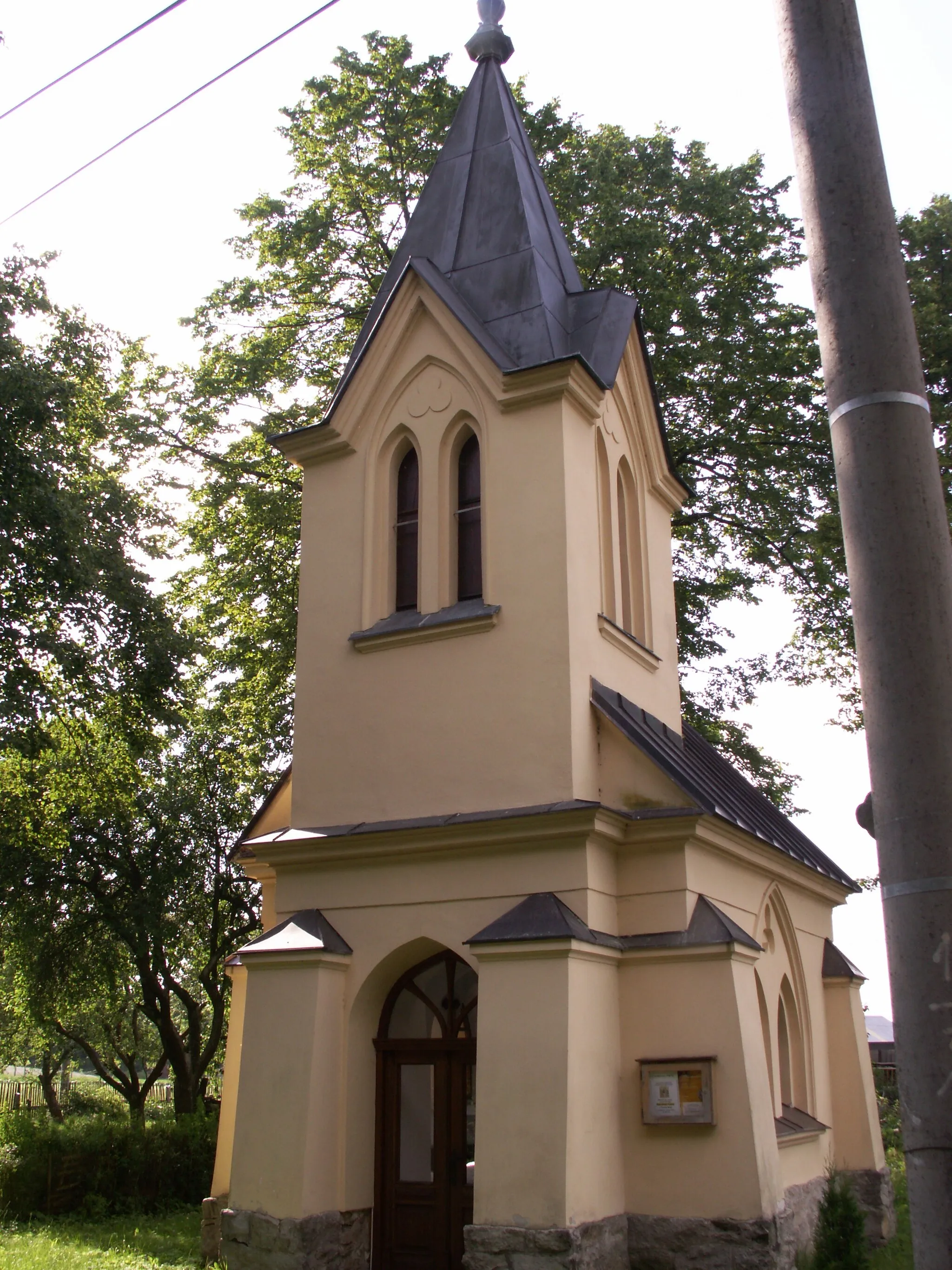 Photo showing: Česká Mez, část obce Sázava v okrese Žďár nad Sázavou, kaple Nejsvětější Trojice